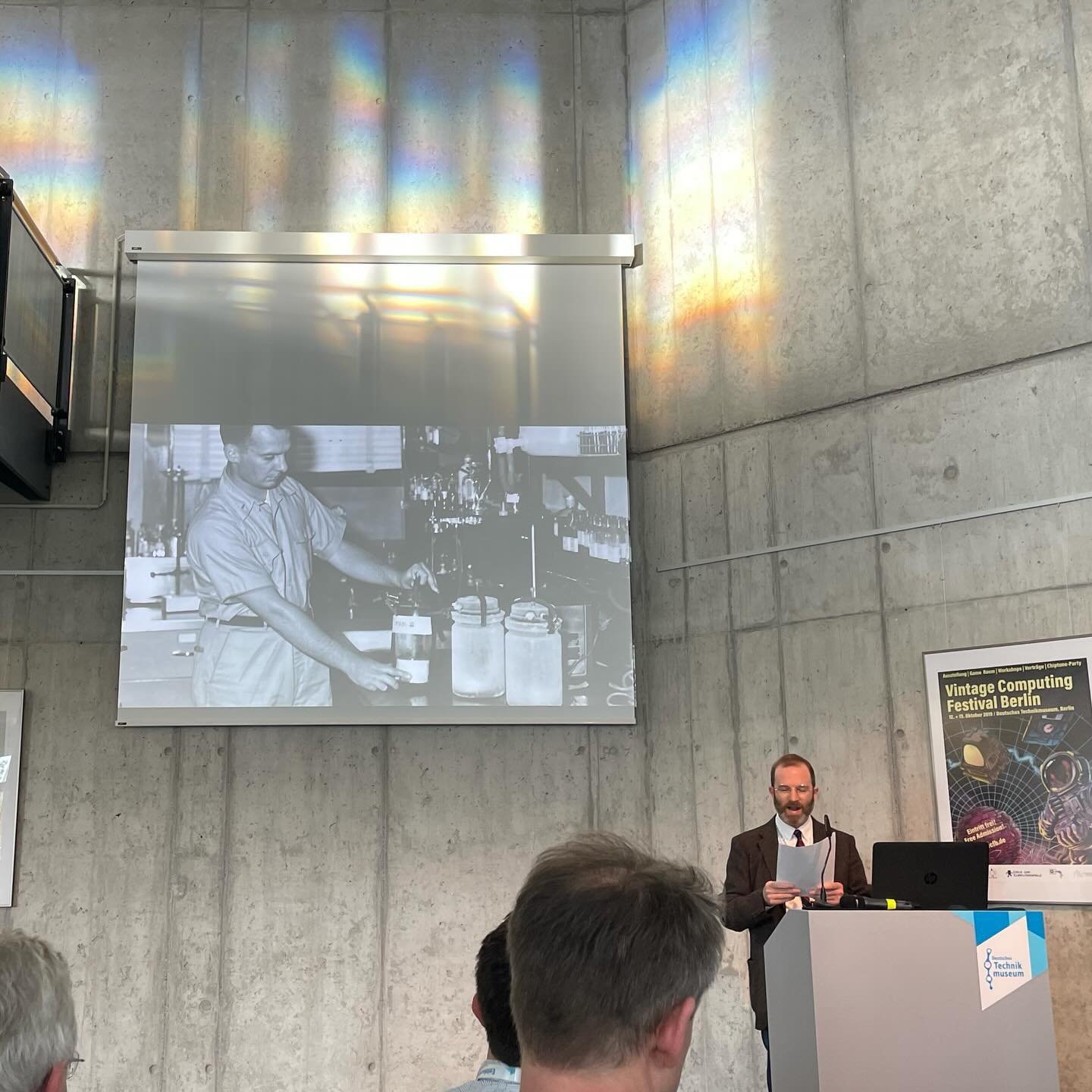 Had a great time speaking about Mars jars and astrobiology at the Gesellschaft f&uuml;r Technikgeschichte (GTG) meeting at the Deutsches Technikmuseum. The sunlight was projecting these cool spectrums over my slides!