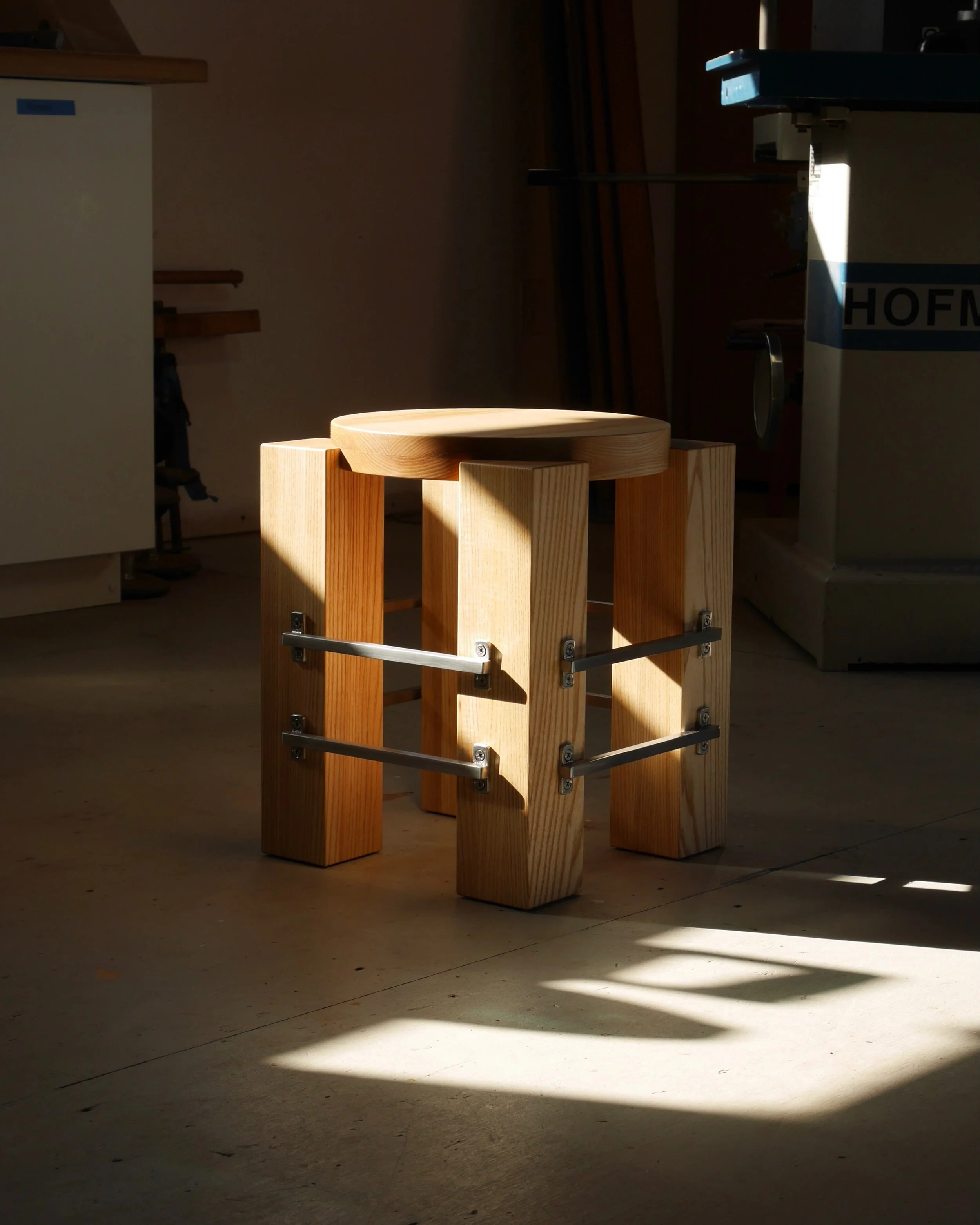 Moody little woodshop photoshoot for the Barred Side Table in ash, that&rsquo;s heading to Austin later this week.

#interiordesign #homedecor #designinspiration #contemporarydesign #sculpturalfurniture 

Hanneke Lourens is a California-based furnitu