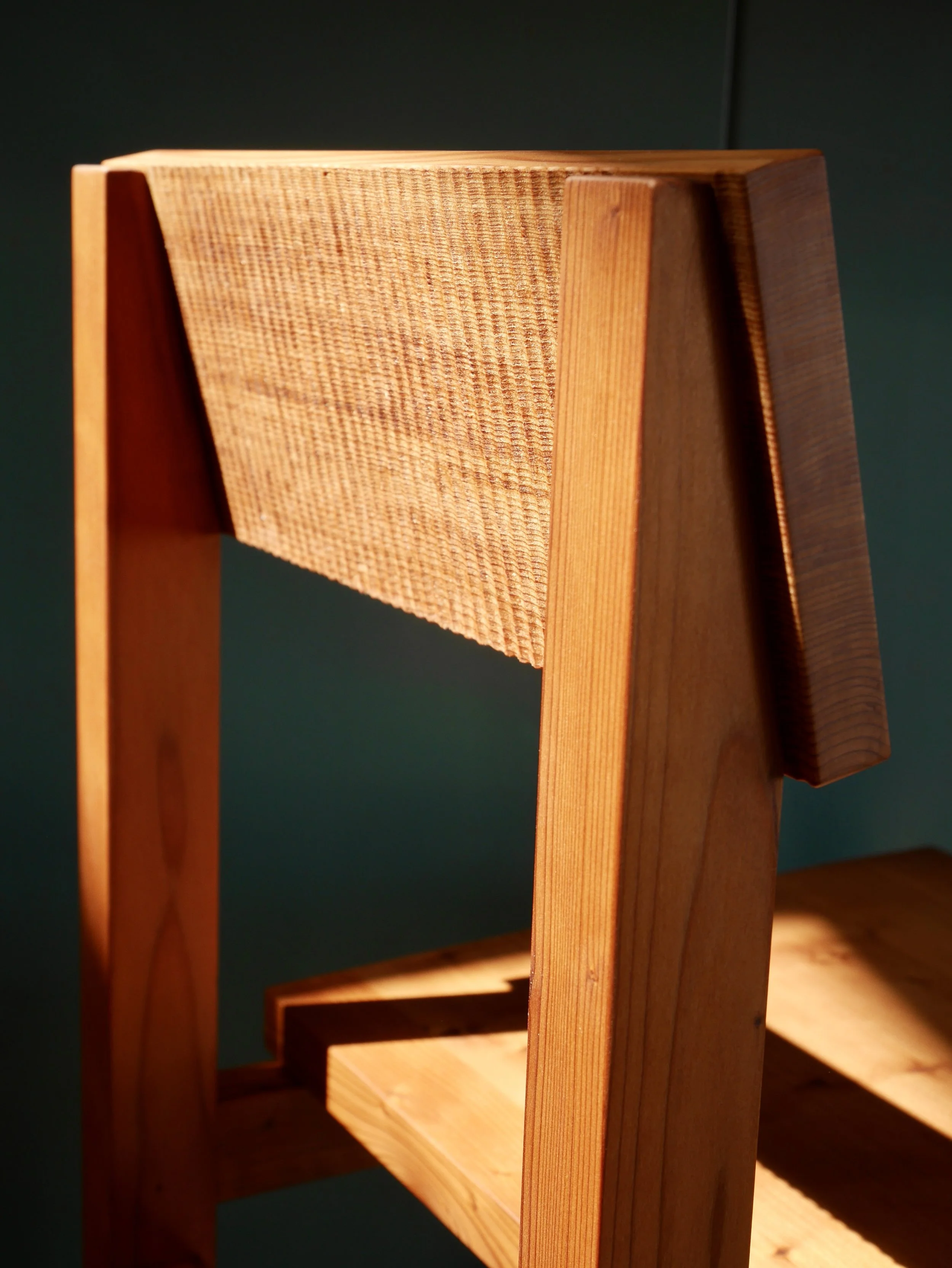 Hanneke Lourens_Rippled Chair4.JPG