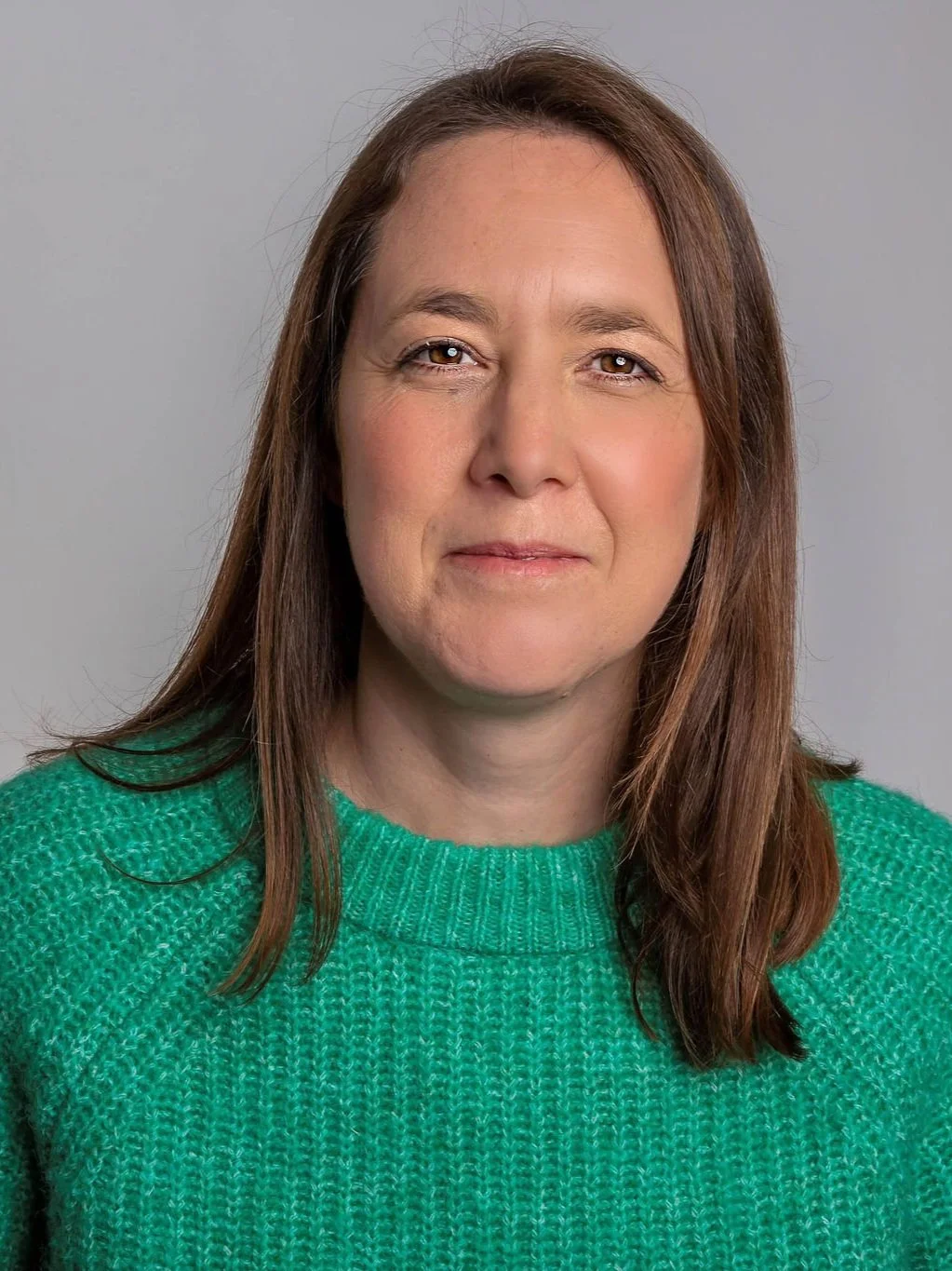 A portrait photo of Kirsty Marais, Cambridge-based copywriter