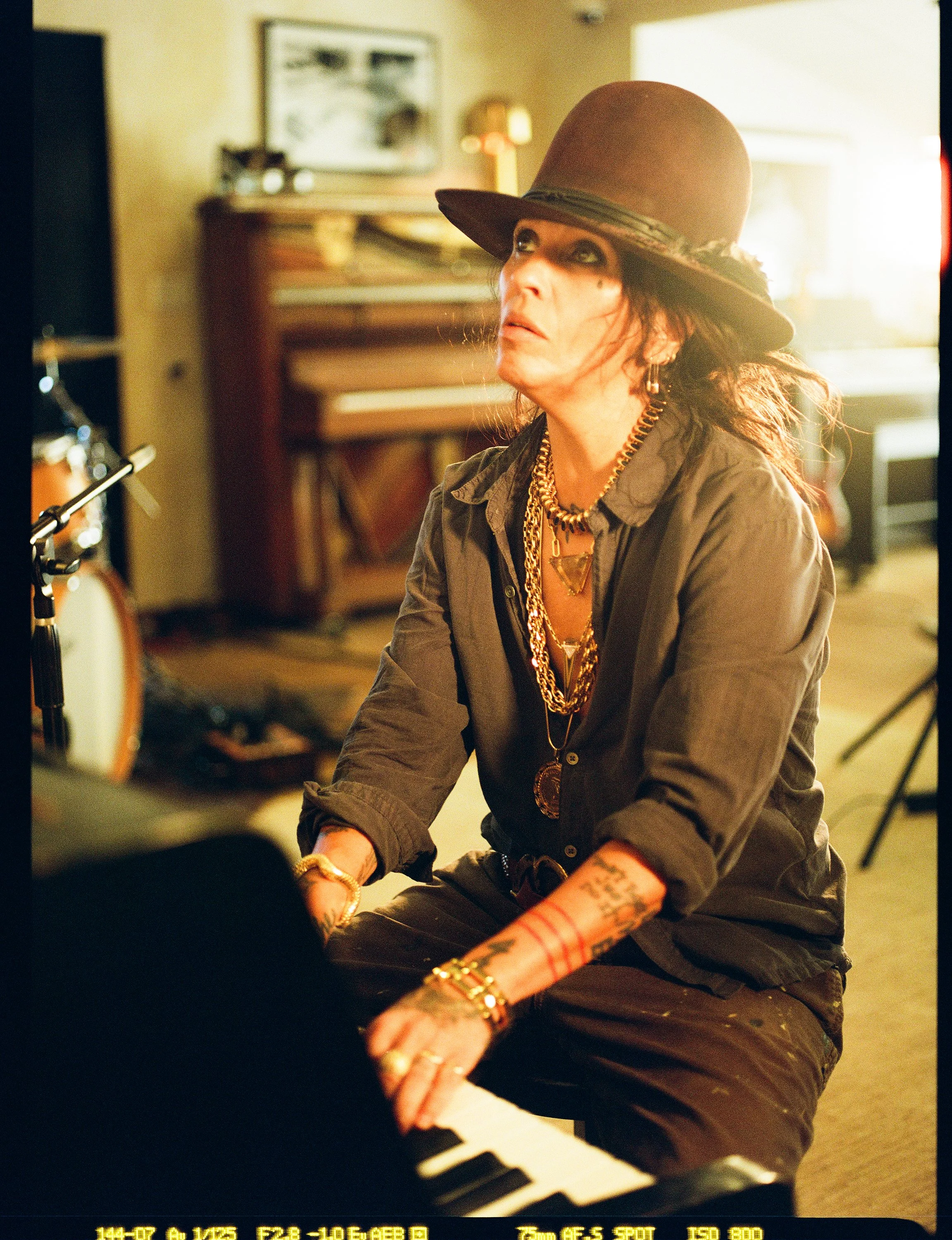 SHEVA-KAFAI-LINDA-PERRY-20.jpg