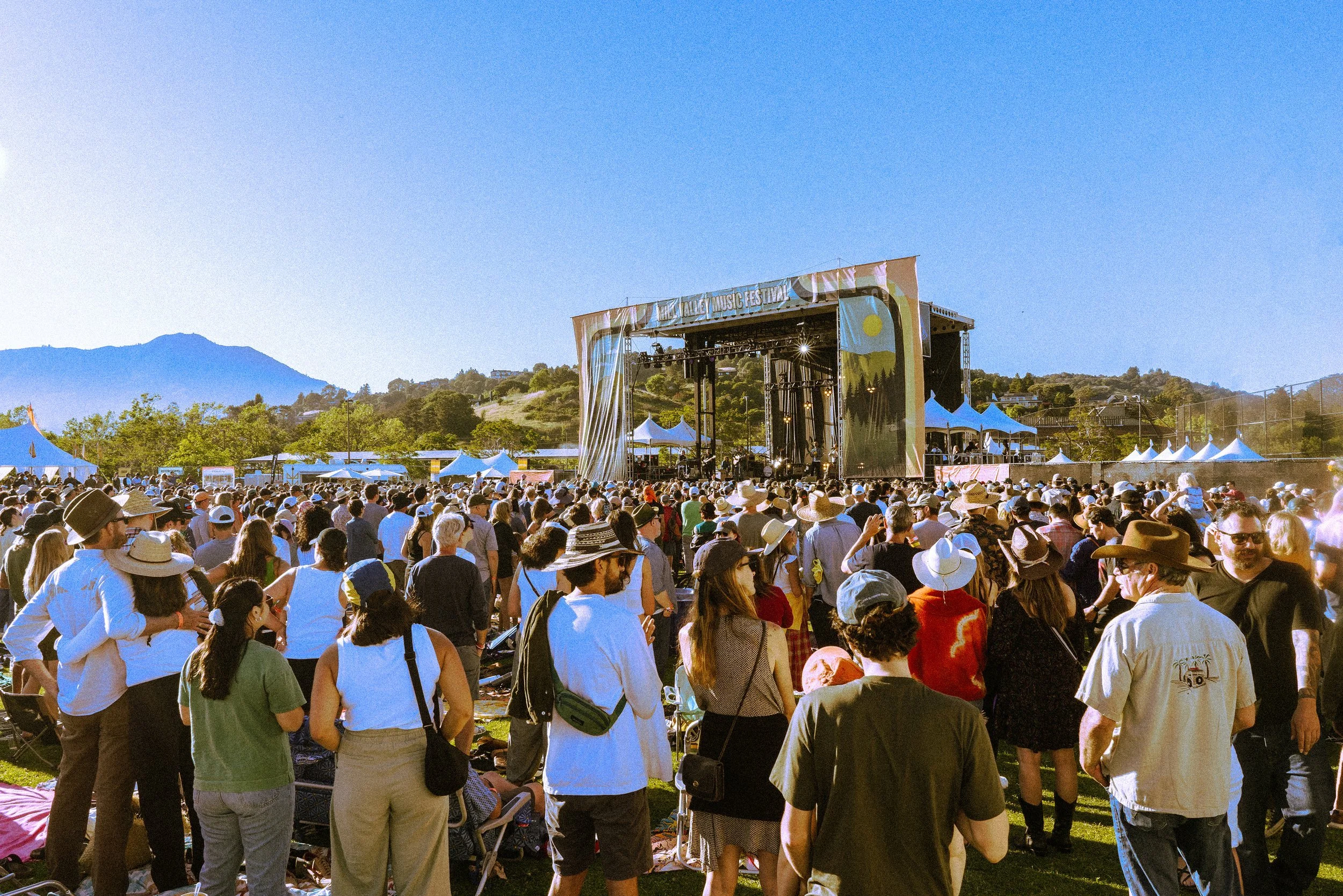 SHEVA-KAFAI-FLEET-FOXES-MILL-VALLEY-36.jpg
