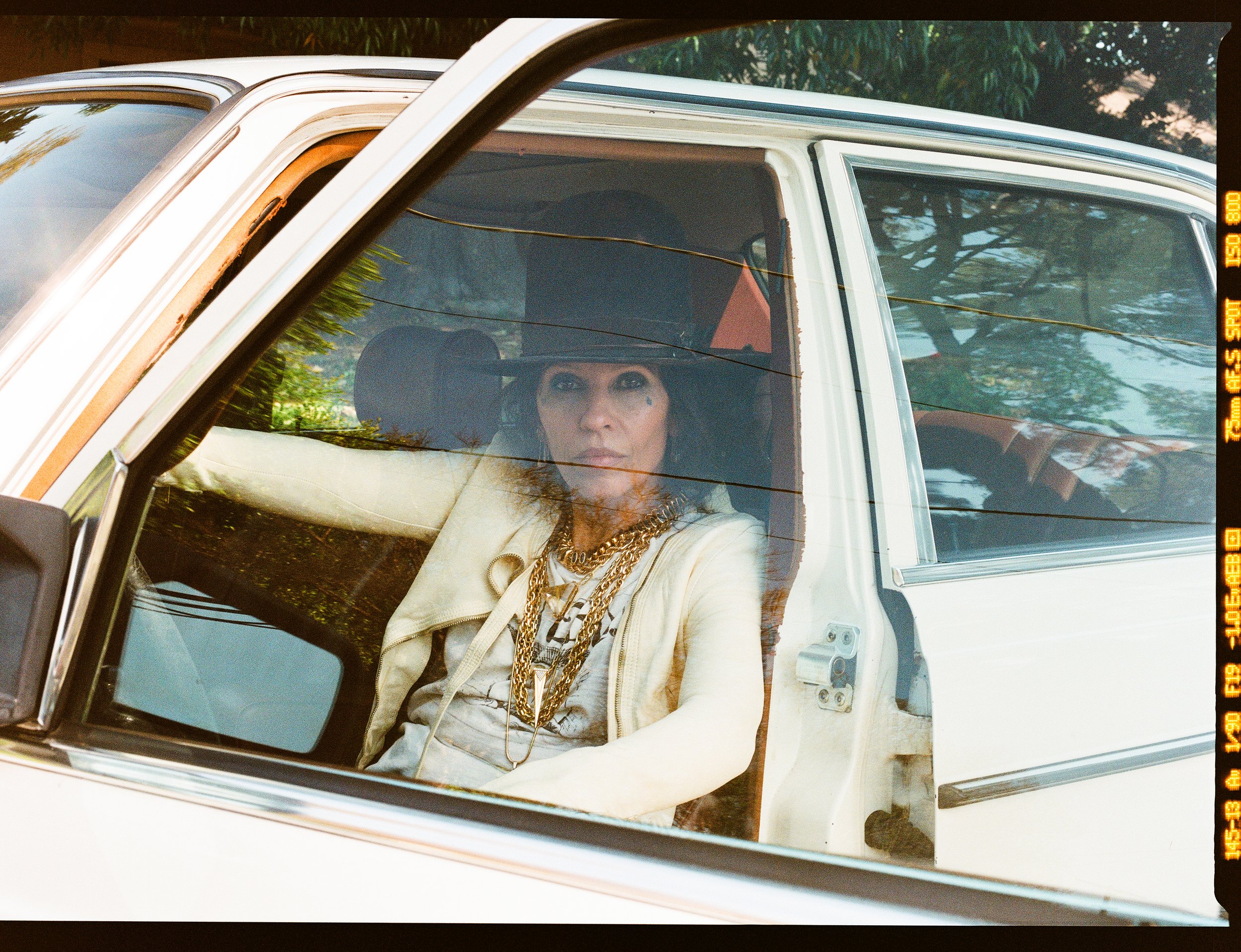 SHEVA-KAFAI-LINDA-PERRY-27.jpg