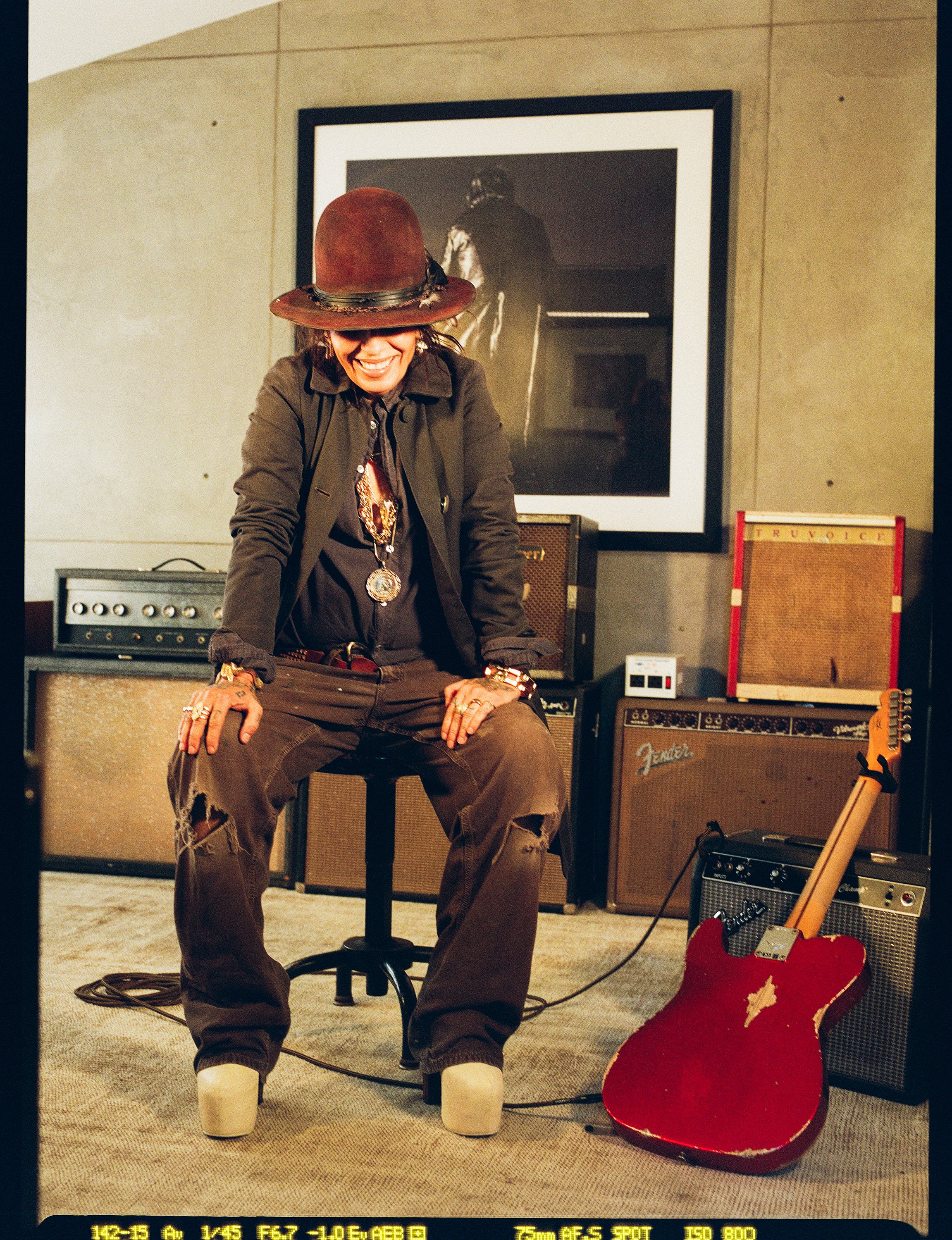 SHEVA-KAFAI-LINDA-PERRY-8.jpg