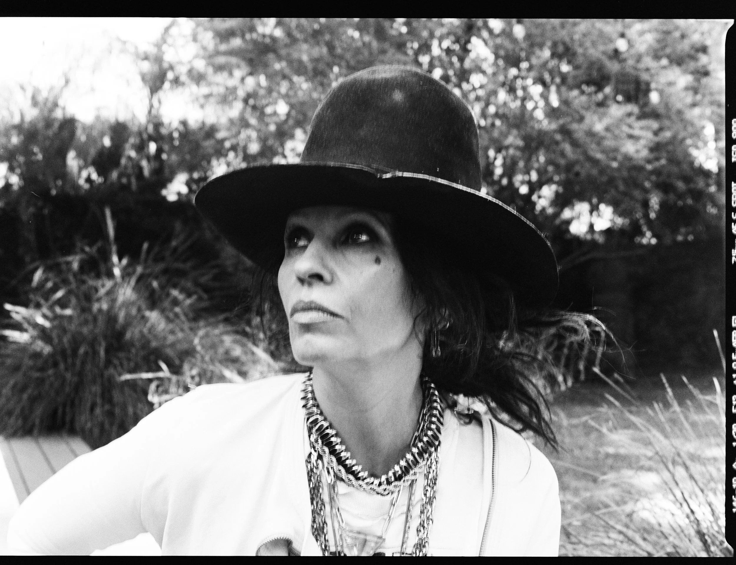 SHEVA-KAFAI-LINDA-PERRY-11.jpg