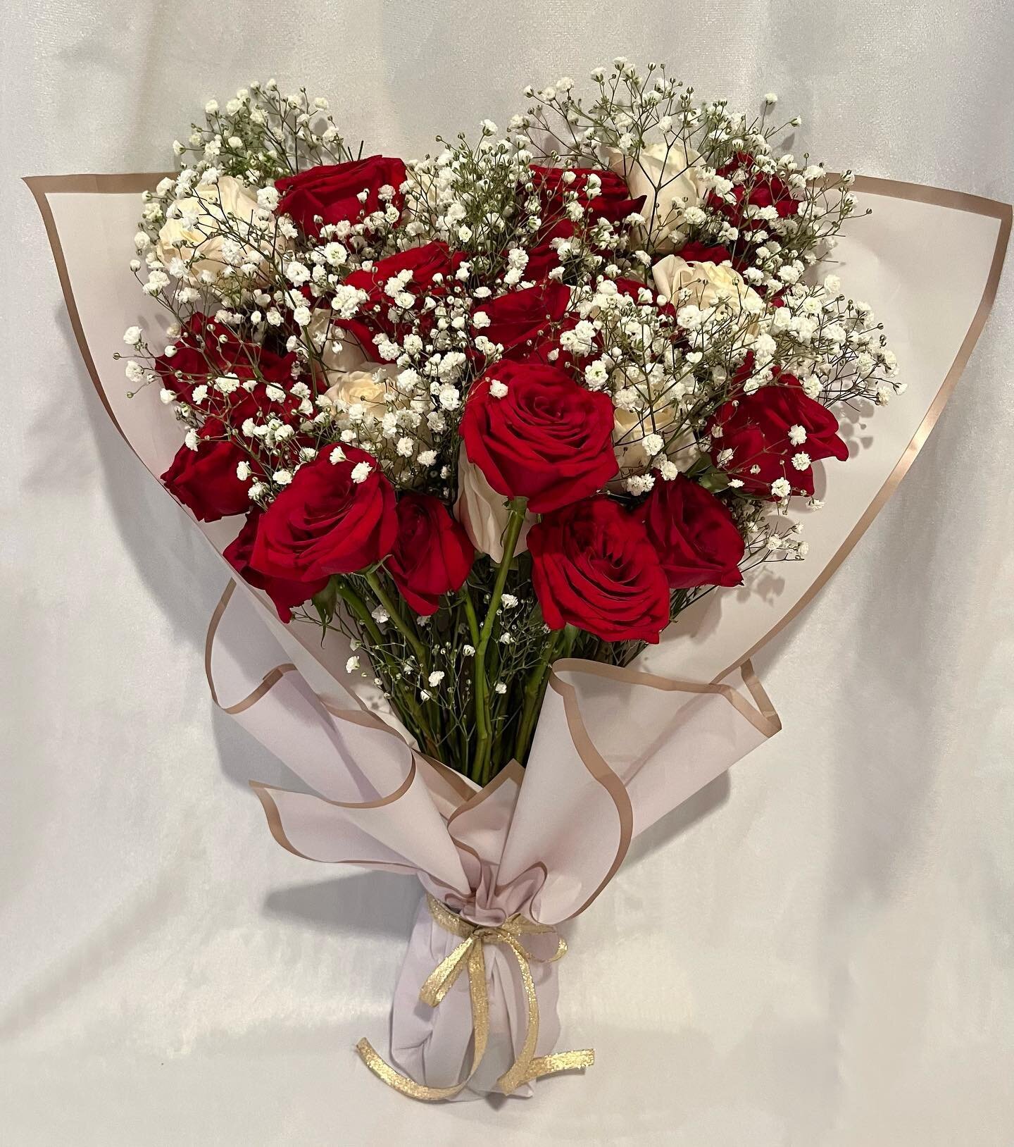Valentine&rsquo;s Day Bouquet! In addition, we will be offering our custom vase arrangements in all sizes, with your choice of color palette featuring red, white, or pink roses. Pre-order your Valentine&rsquo;s Day flowers for pickup or delivery! 
#c