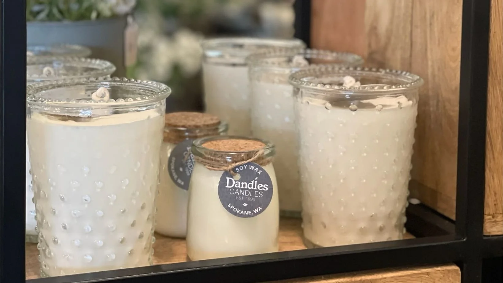 Mels_Spokane_division_retail_candle.jpg