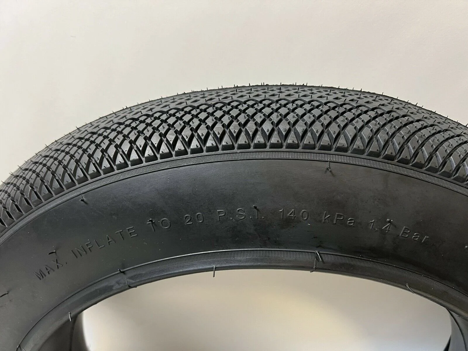Innova 20x4 Bicycle Ebike Fat Tire Snake Skin