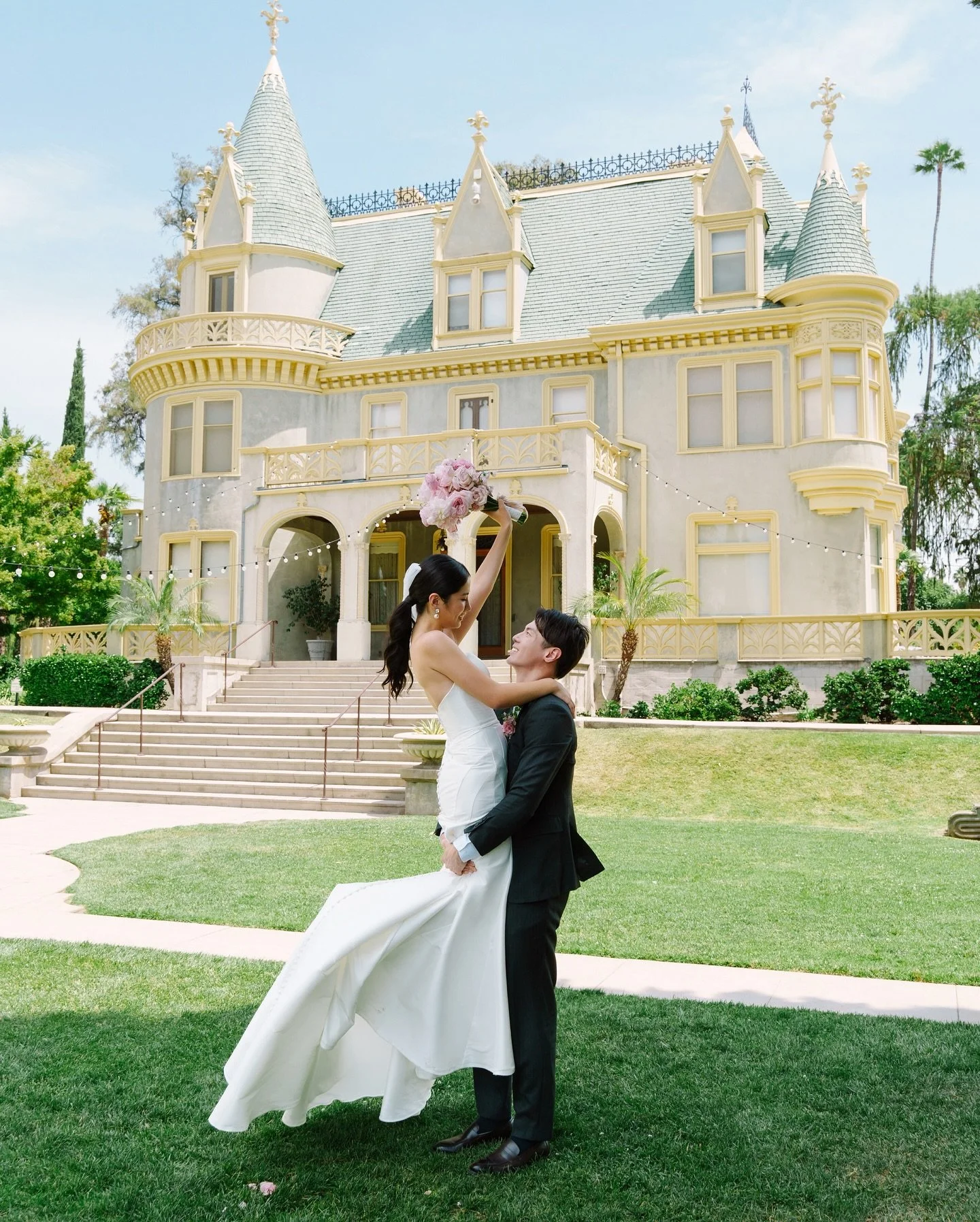 Kimberly Crest House, California. 
@rioljung + @nickwang.pdf 
Photo @andyworks_wedding 
Dress @weddinghouse_la 
HMU @sangpark72 
Flower @fleurinaflower 
.
.
.
#lawedding #laphotographer #sdwedding #californiawedding #엘에이웨딩 #