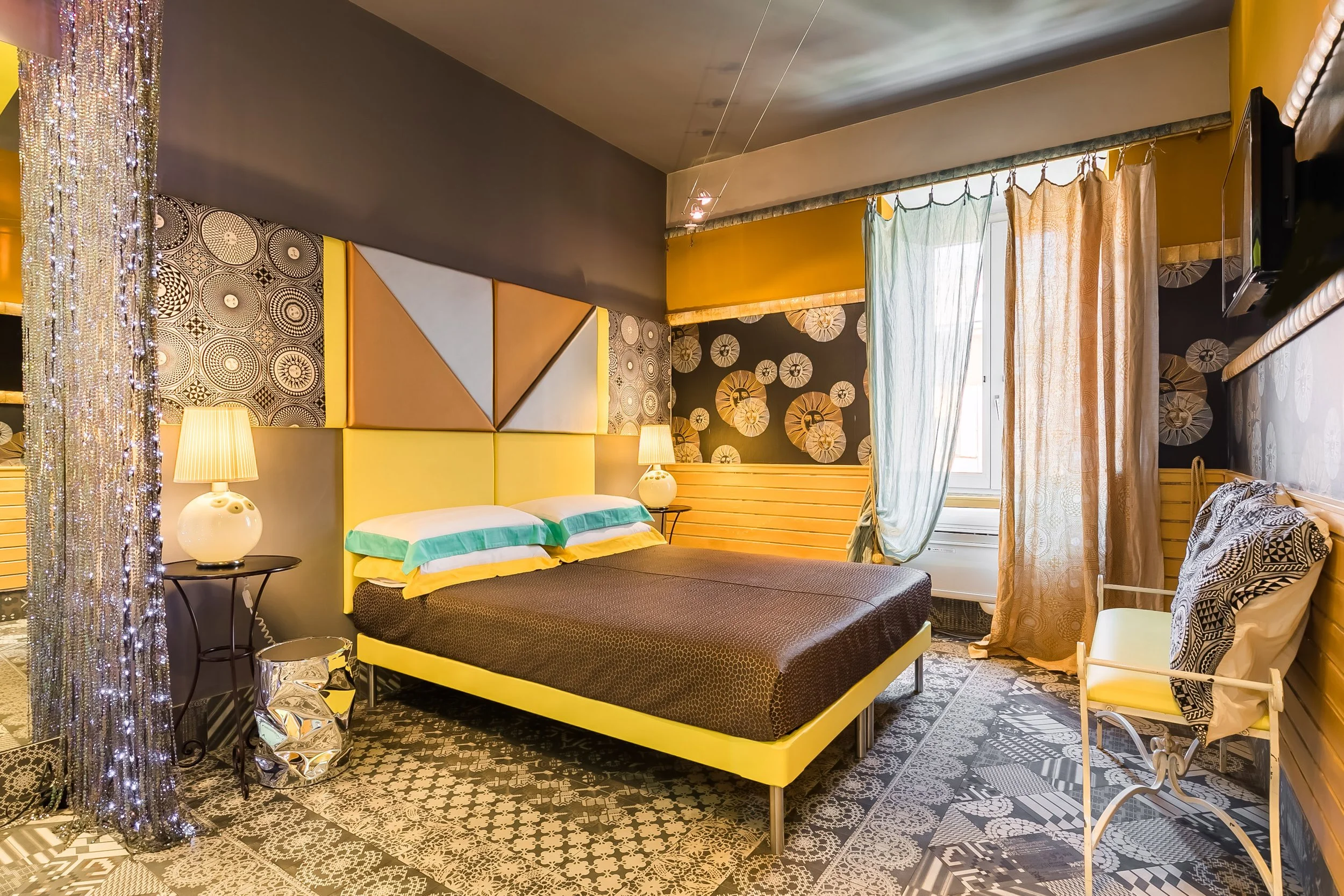 Apartment suite with bathtub near the Colosseum in Rome