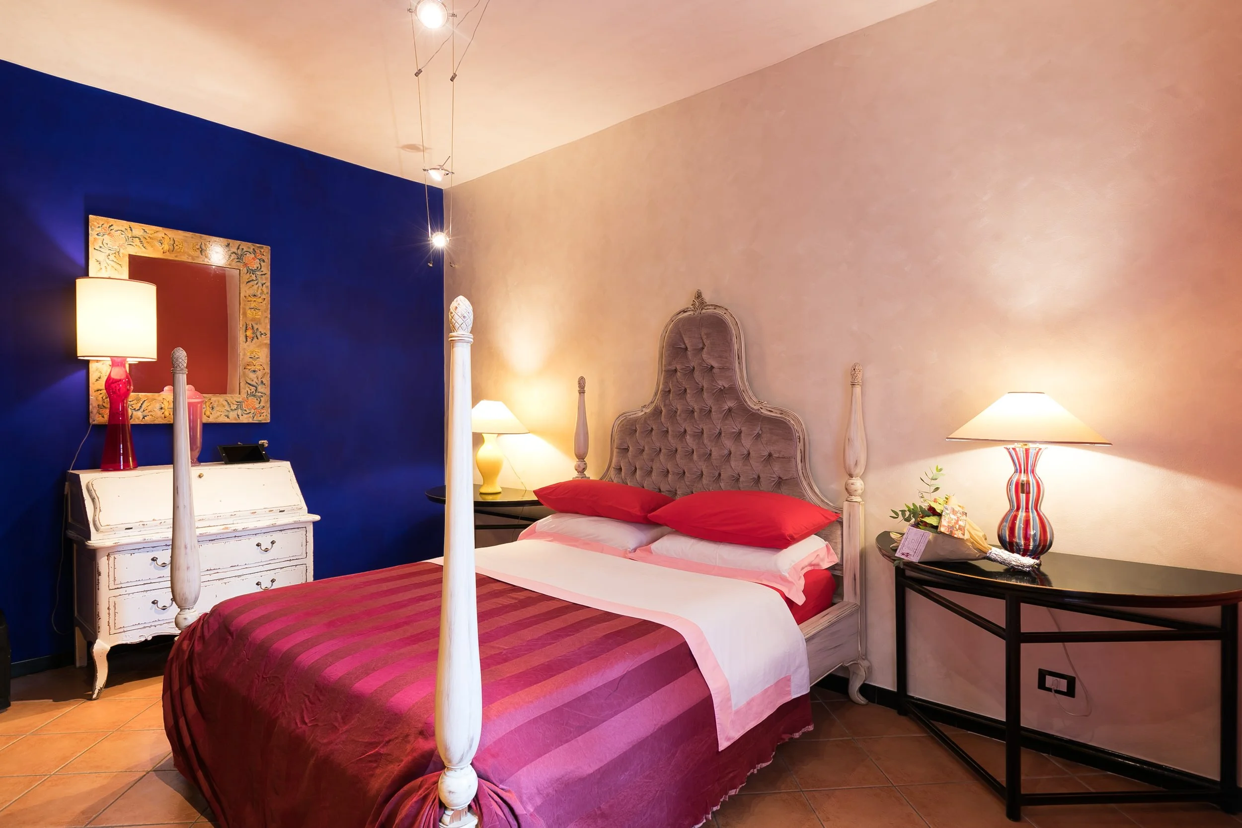 Deluxe one-bedroom apartment with balcony near the Colosseum in Rome