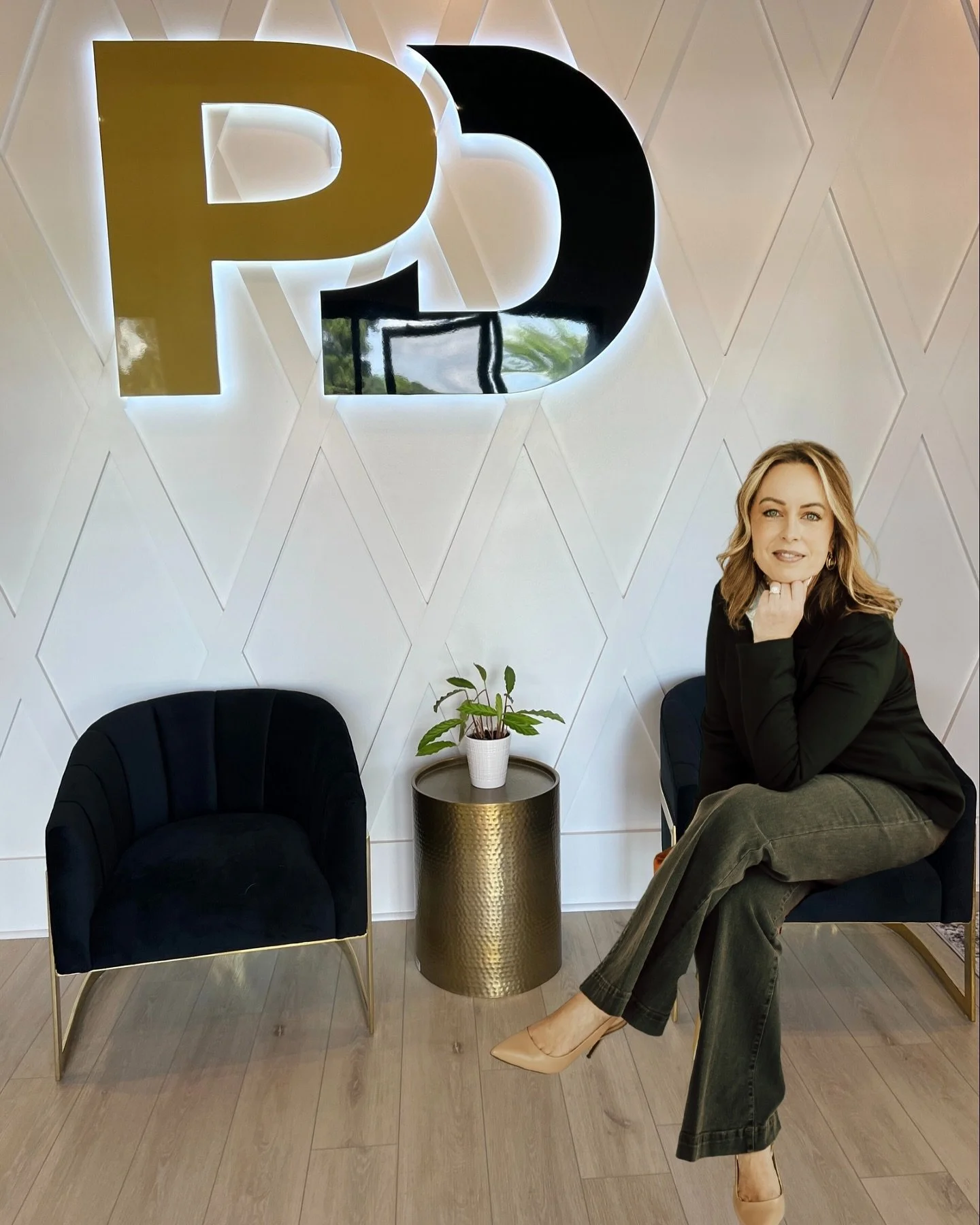 &quot;The @pauldavisrh team is proud to contract with @rachelrowell of @rachelrowelldesignco as an addition to our team to handle all marketing. 

During the initial contracting process meeting, Rachel Rowell Design Co. sealed the deal with a busines