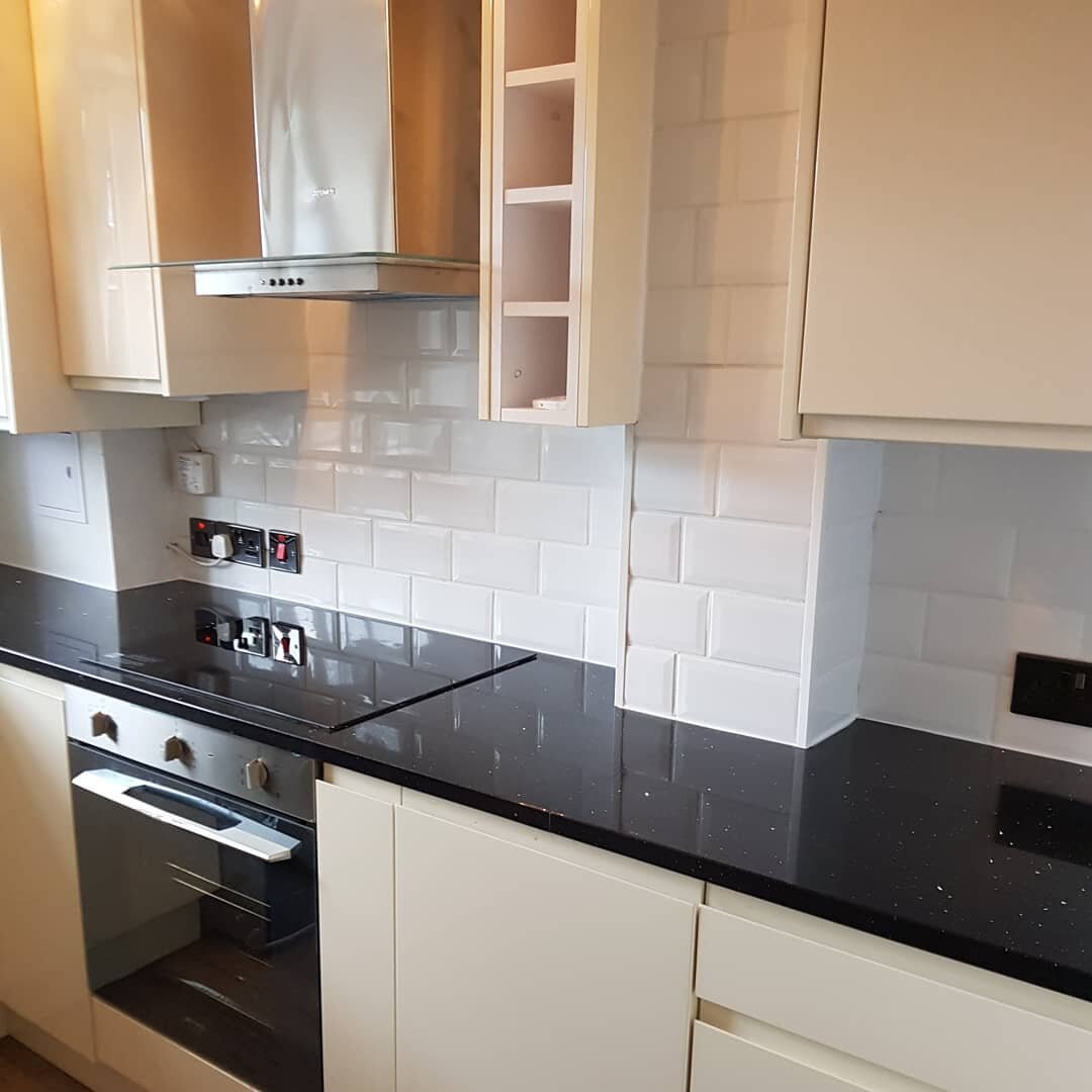 More Photos of one of our recent Kitchen renovations, re-tiling, re-wiring and more!
&bull;
If you are interested or just want a quote, checkout @mhb.ltd
