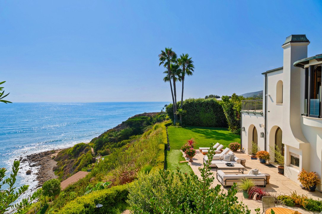 Staging - Pacific Coast Highway resdience