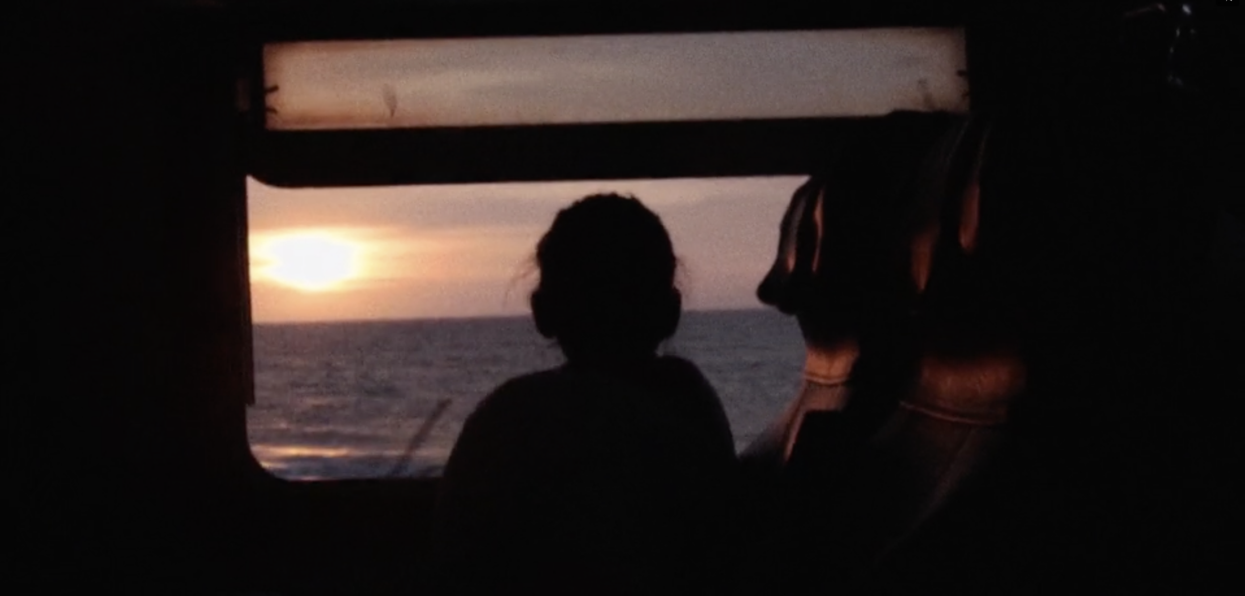 A TRAIN RIDE IN SRI LANKA