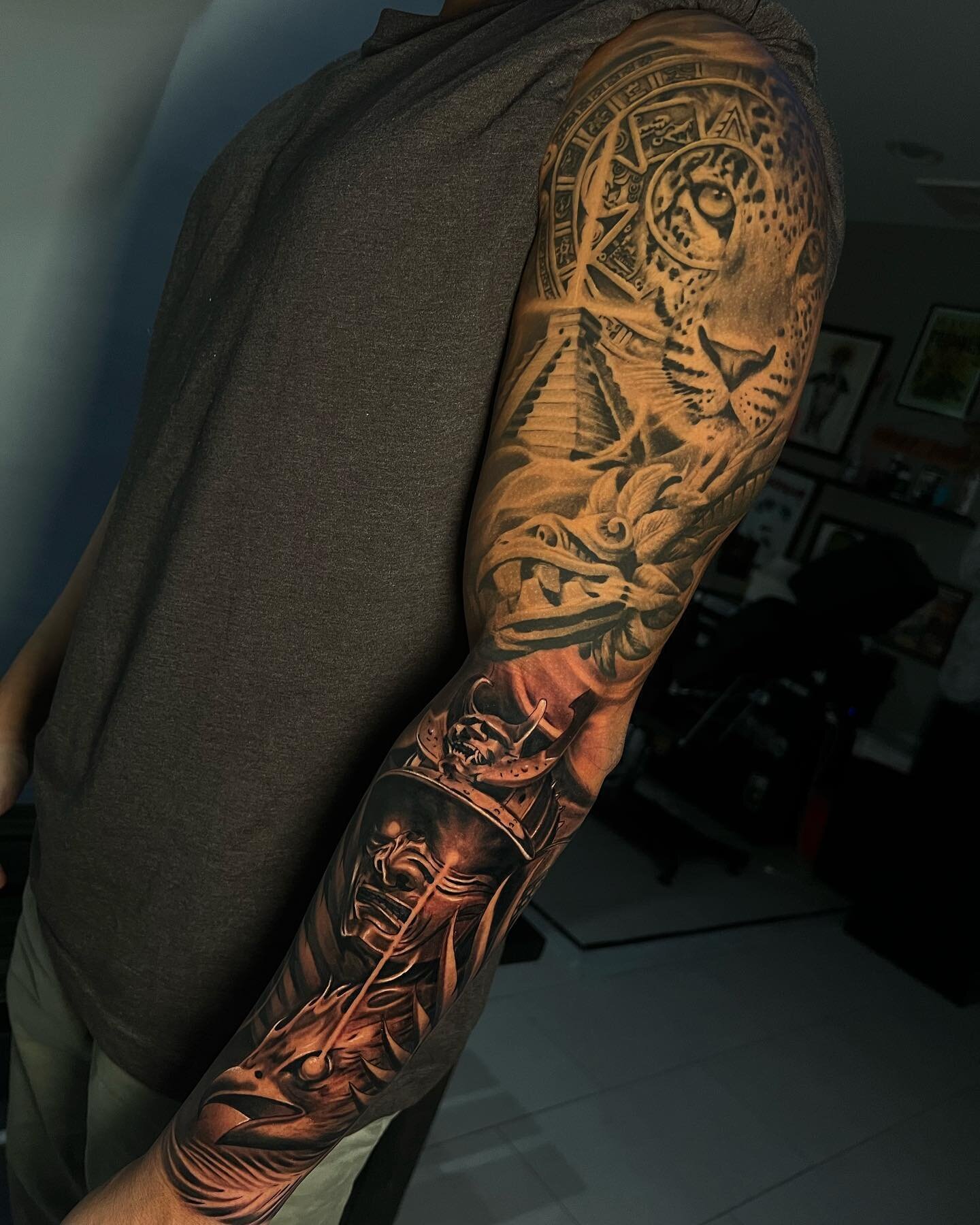 Progress on @seanseep&rsquo;s multi-cultural sleeve by @bryanlee516 🐲🕌♟️👁️🕰️🗿🏯🗡️🐍 
&bull;
&bull;
&bull;
#ironage #ironagetattoo #ironagetattoolbny #tattoo #tattooshop #longislandtattoo #tattoos #longislandtattooartist #longisland #longislandt