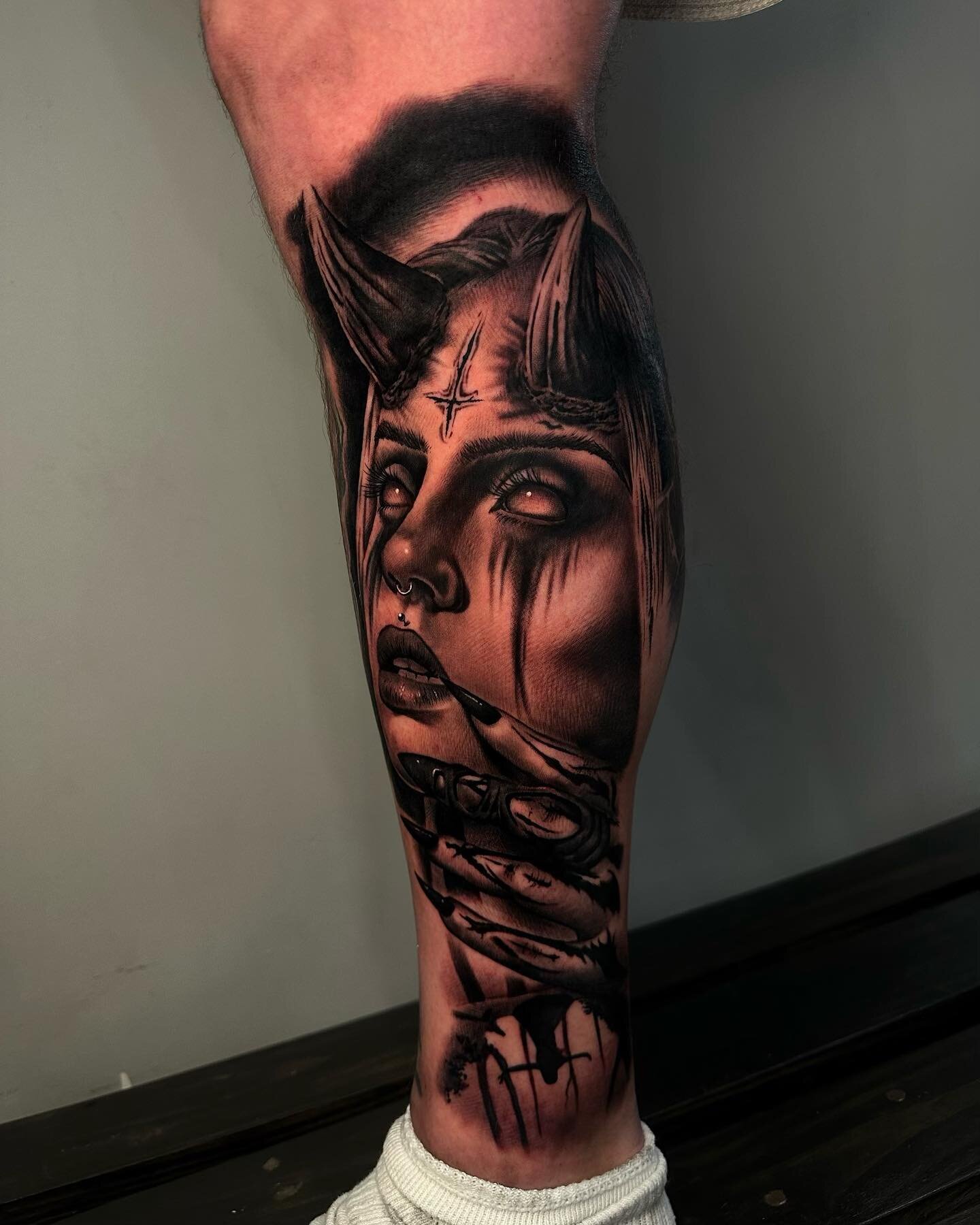 Demon Lady by @kyle_zuena 😈

&bull;
&bull;
&bull;
#ironage #ironagetattoo #ironagetattoolbny #tattoo #tattooshop #longislandtattoo #tattoos #longislandtattooartist #longisland #longislandtattoos #tattooartist #longislandtattooshop #longbeachny #long