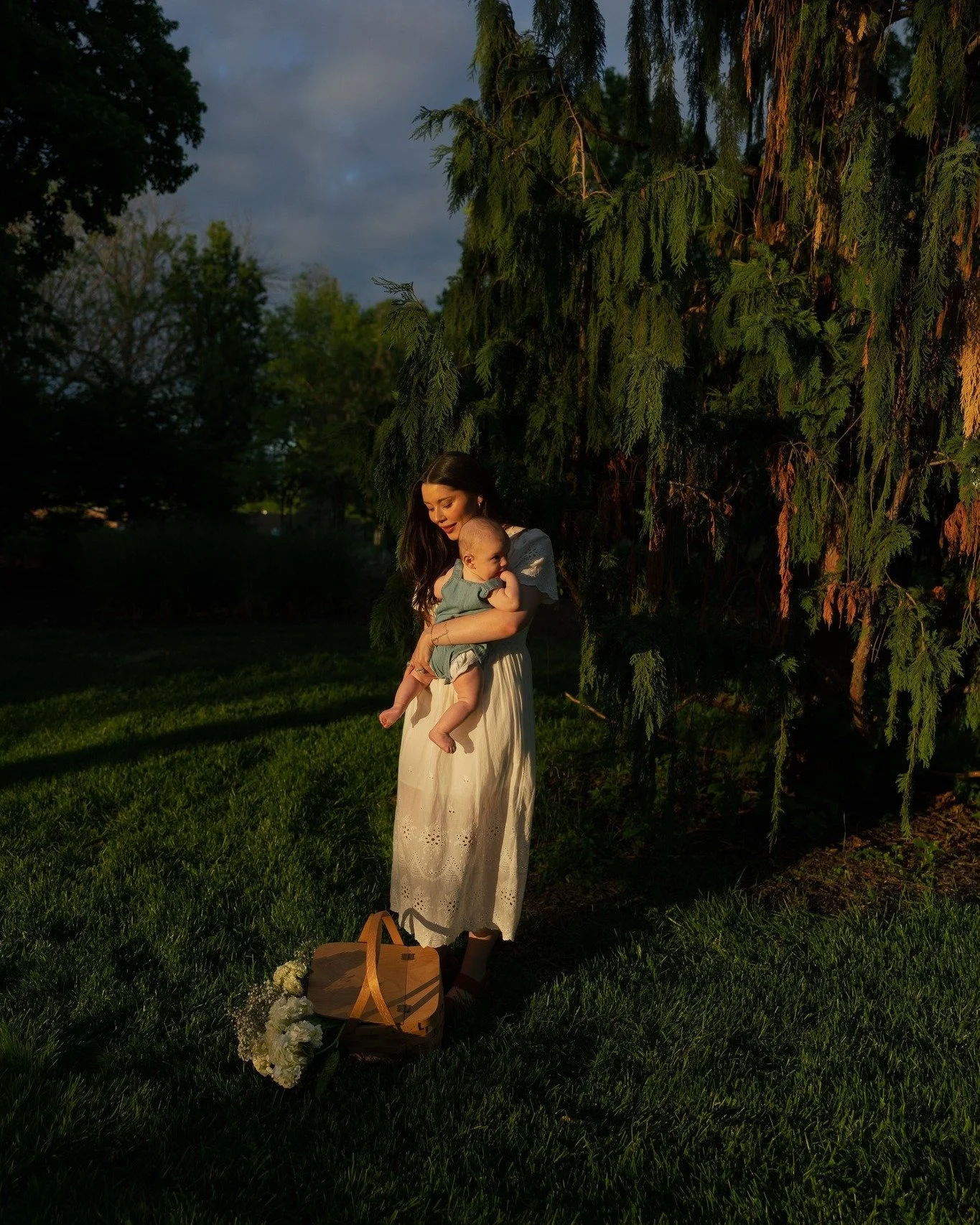 Moms, you deserve more than just blurry phone photos with your little ones! (But don&rsquo;t get me wrong.. those are special too)

I&rsquo;m hosting a handful of Mother&rsquo;s Day mini sessions in Columbia, and I would love to take some beautiful e