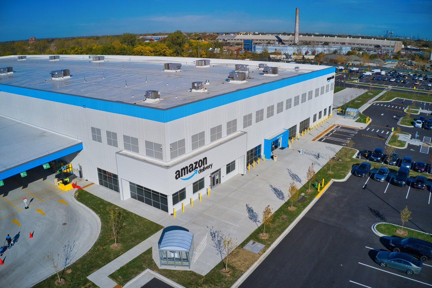 Amazon-Distribution-Center-at-Pullman-Crossings.-Image-by-Ryan-Companies.jpg