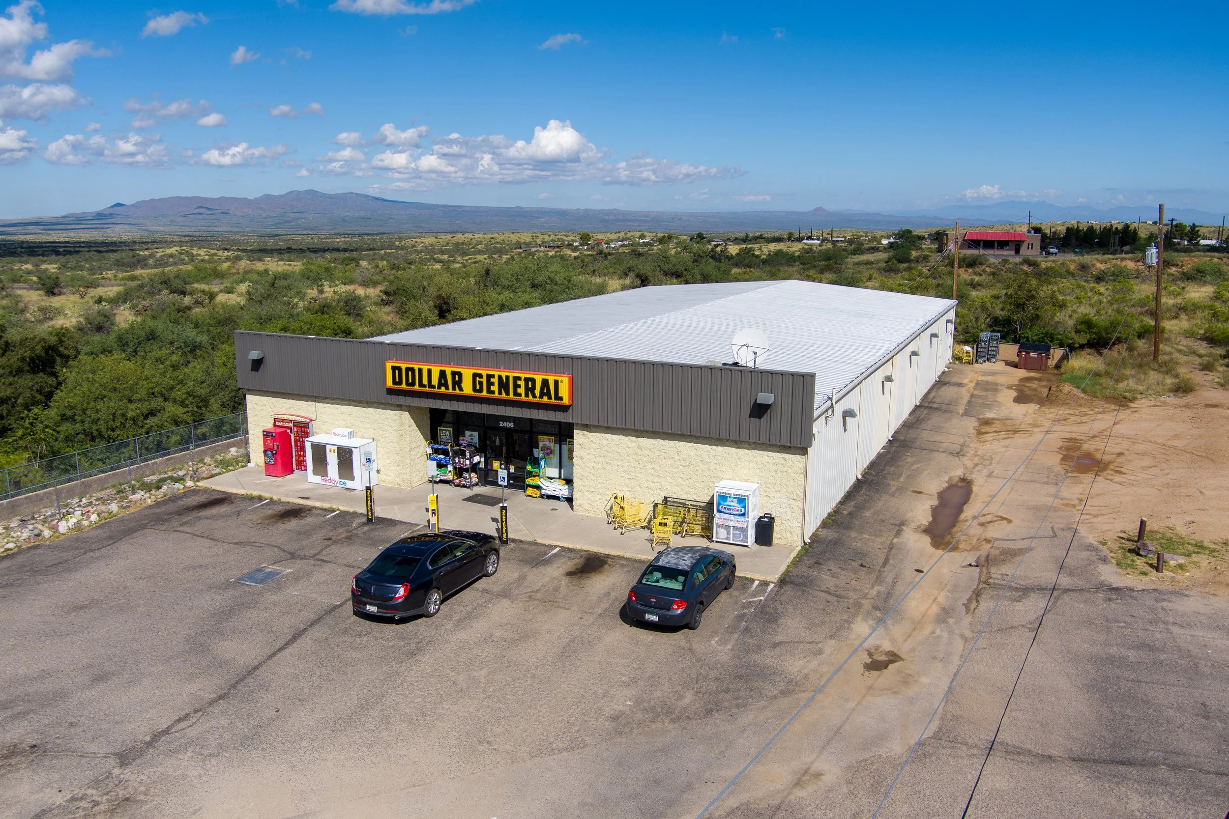 2406 W American Ave-41.jpg