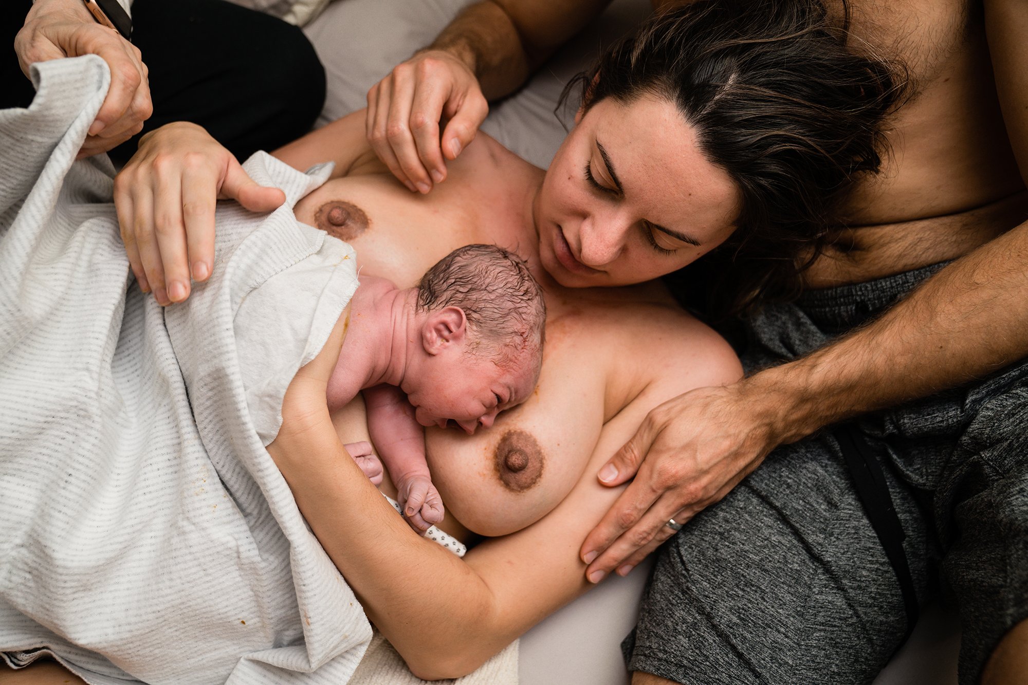45-empowering-home-birth-photos.jpg