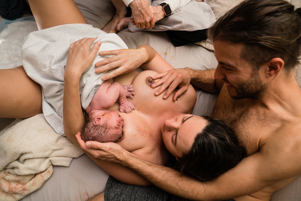 48-empowering-home-birth-photos.jpg