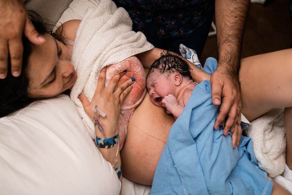 22-austin-homebirth-photography-Monika-Stone-CPM.jpg