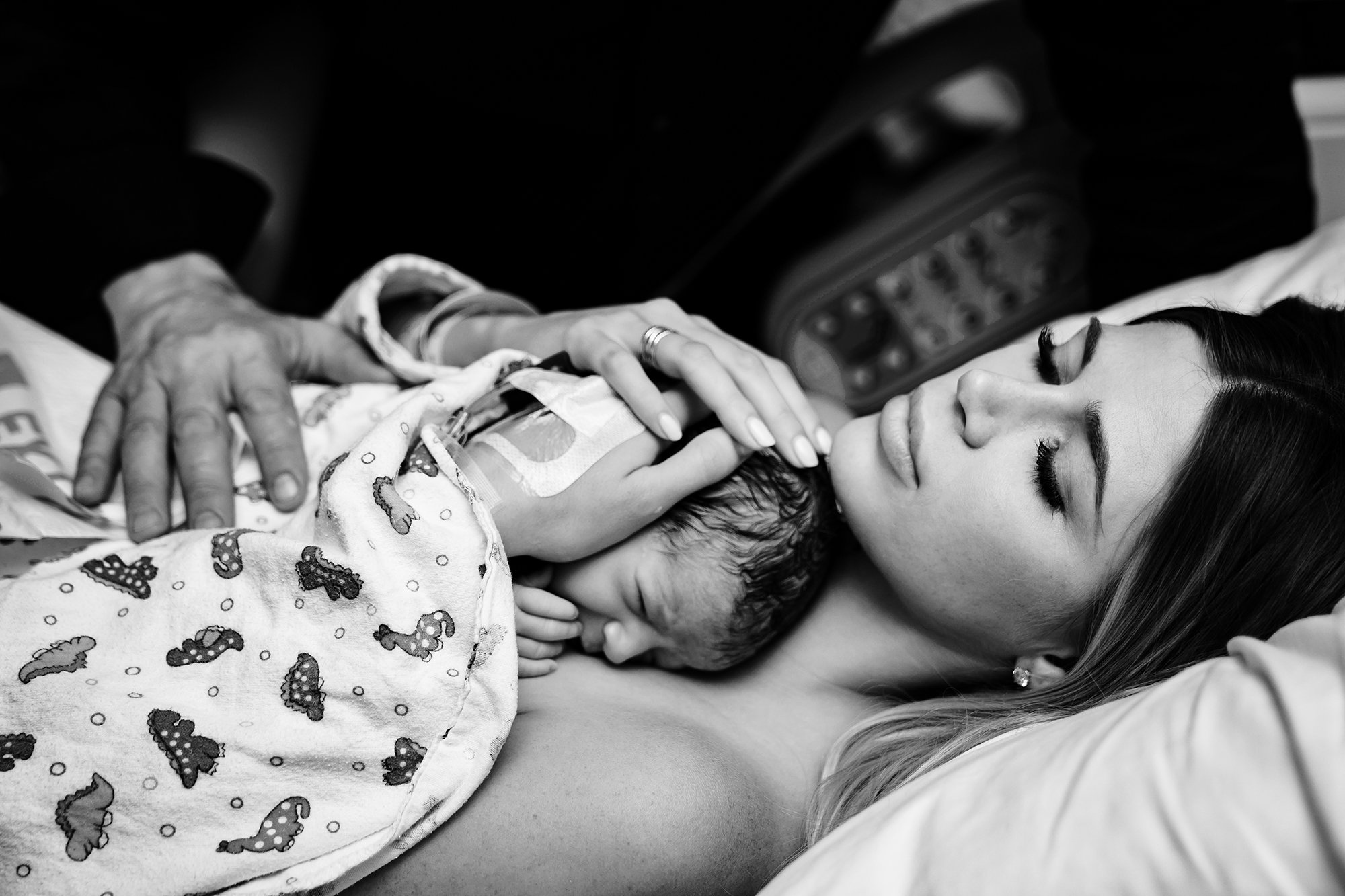 austin-hospital-birth-photographer-19.jpg