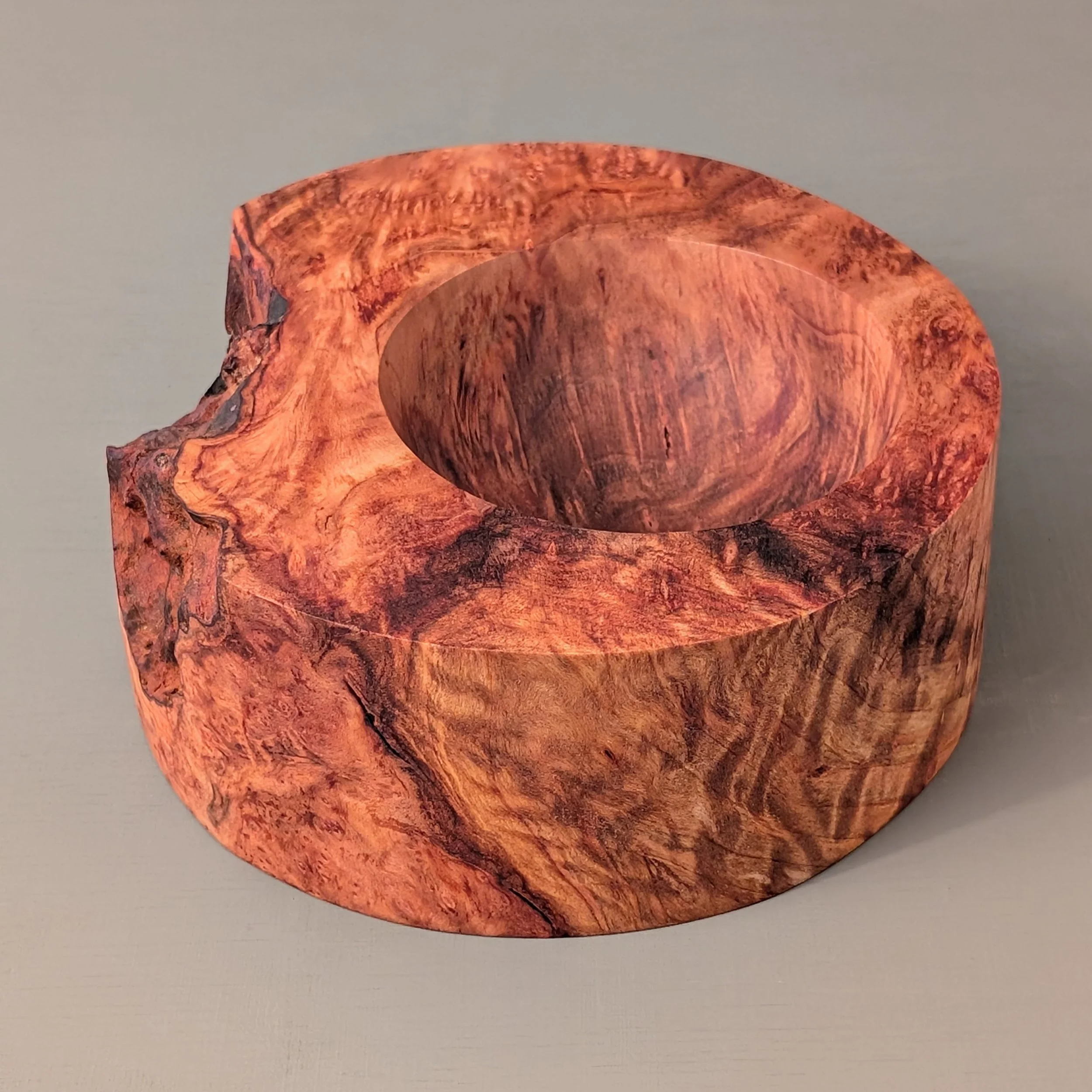 Offcenter Burl Bowl 2.jpg