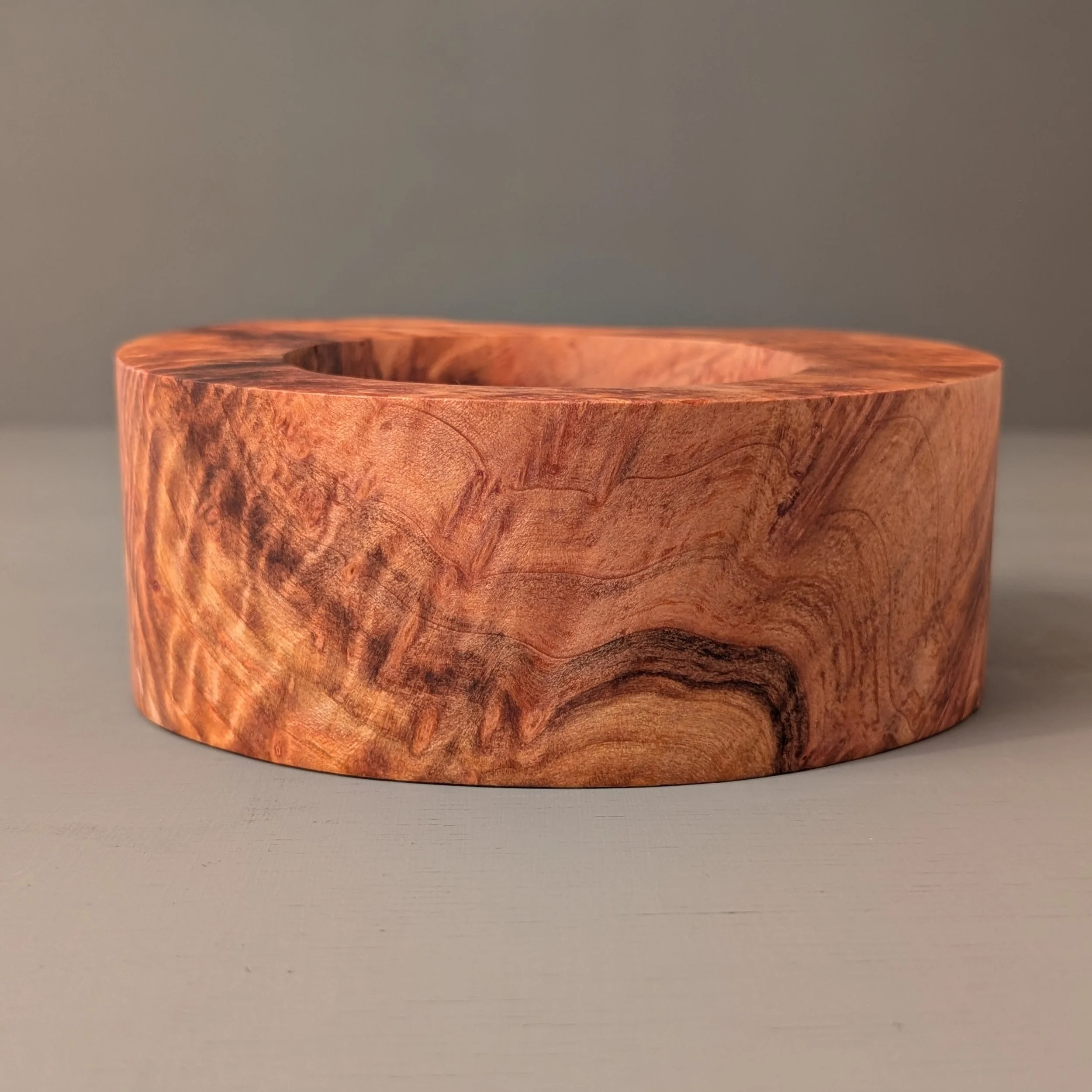 Offcenter Burl Bowl 6.jpg