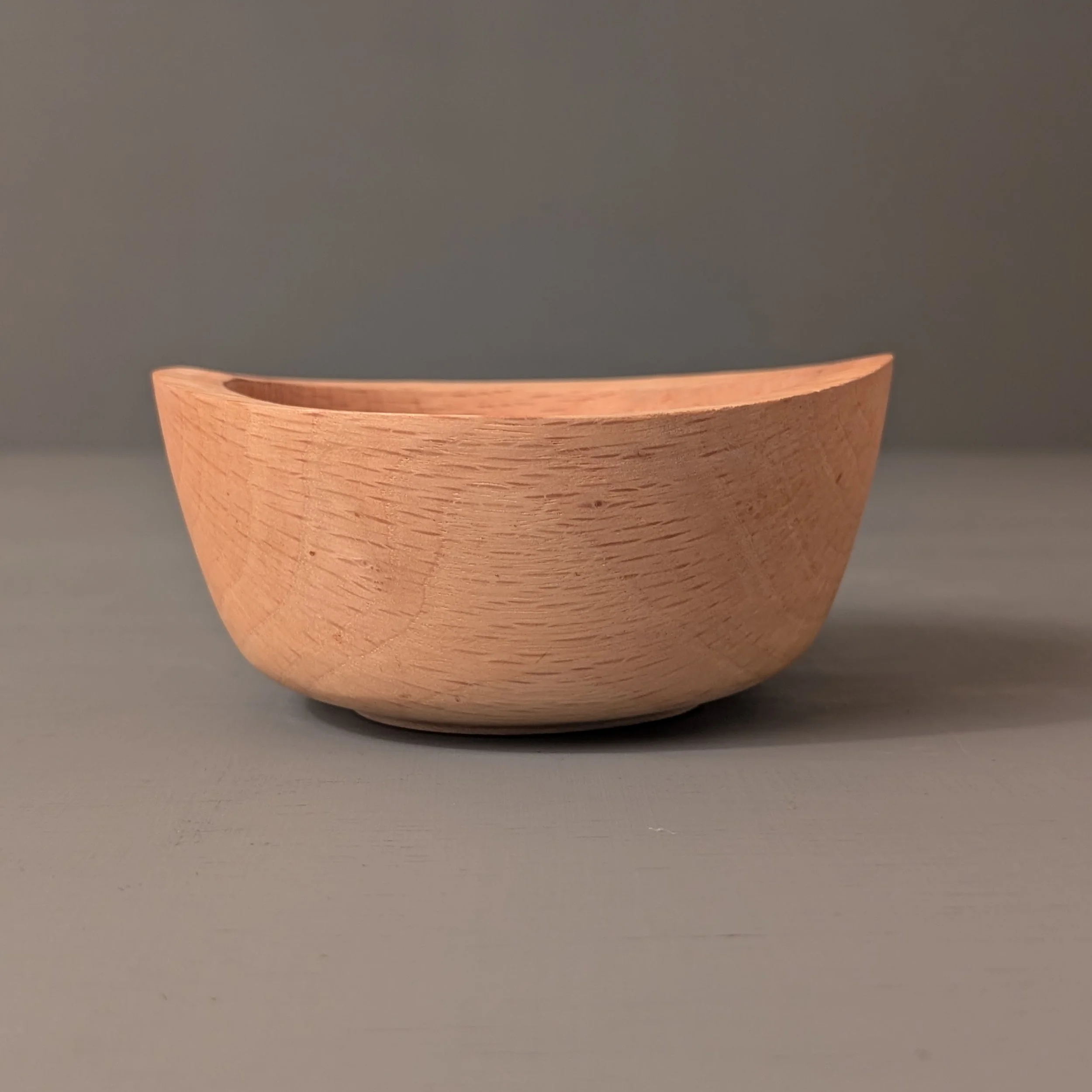 Small Oak Bowl 6.jpg
