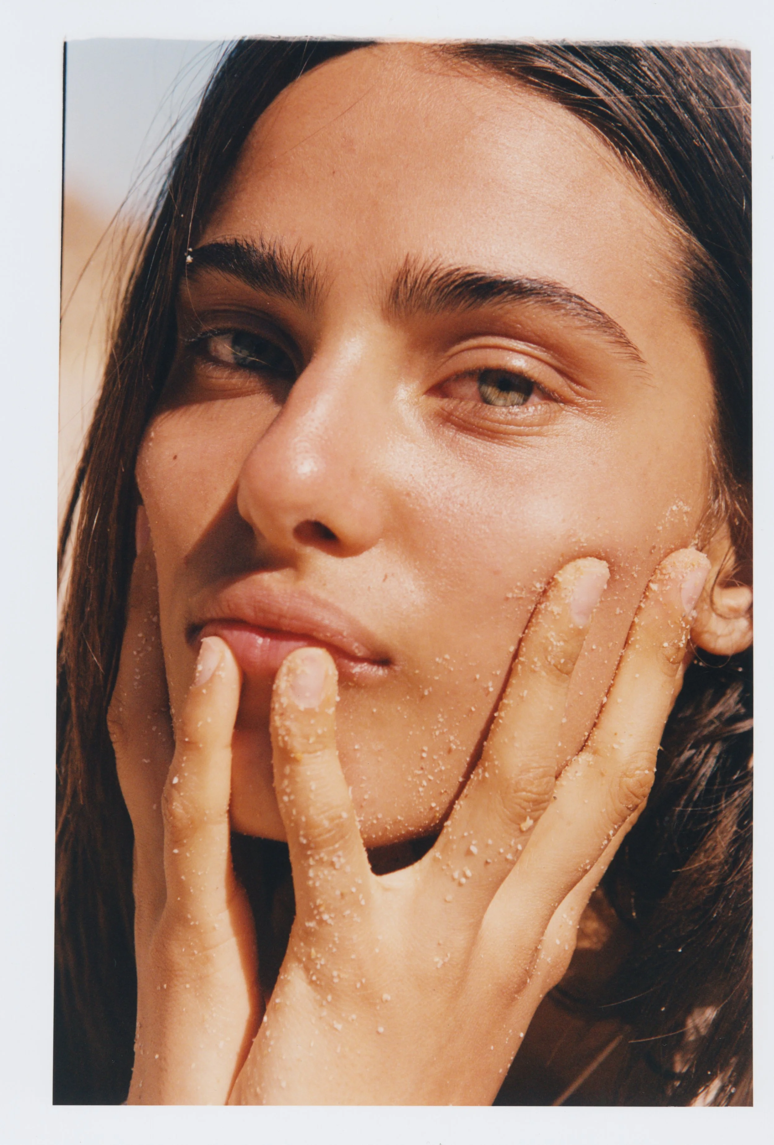 R (2).jpg