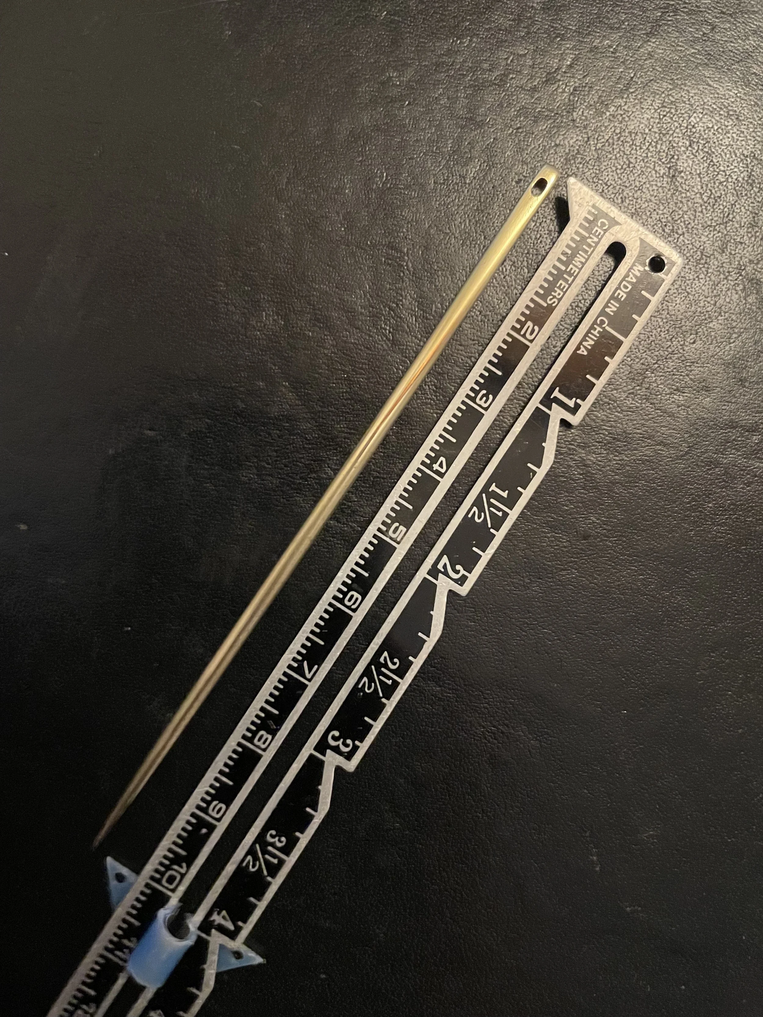 10cm - Historical Needle