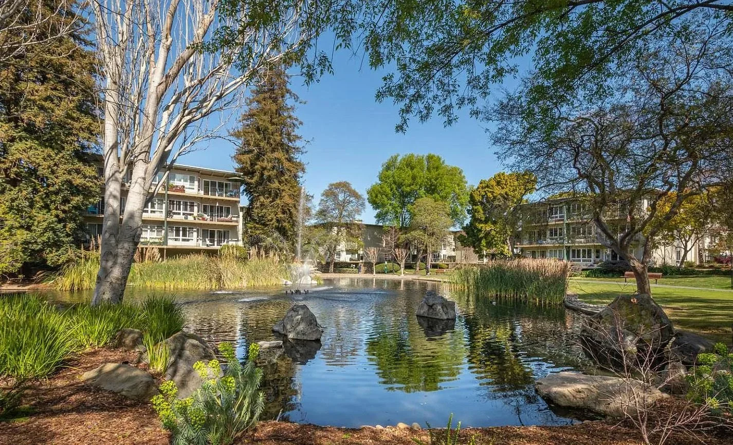 Woodlake Condominiums