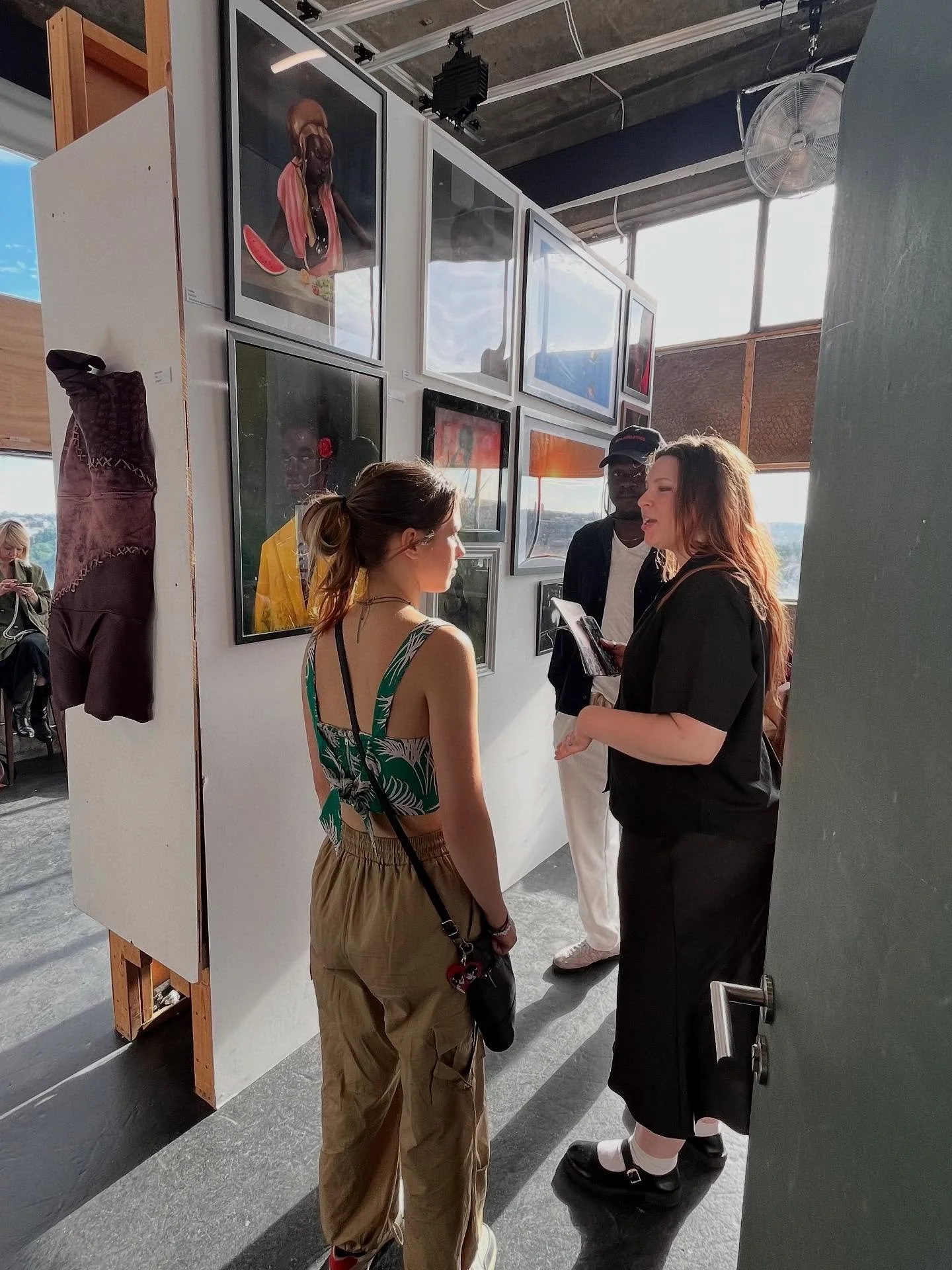 #artgallery #artexhibition #artcurator #artwork #artstudio #instaart #oilpainting #sculpture #abstractart #artforsale
#bartstudios_london #contemporaryart #artcollectors #digitalart #abstractartist #artforyourhome #artlife