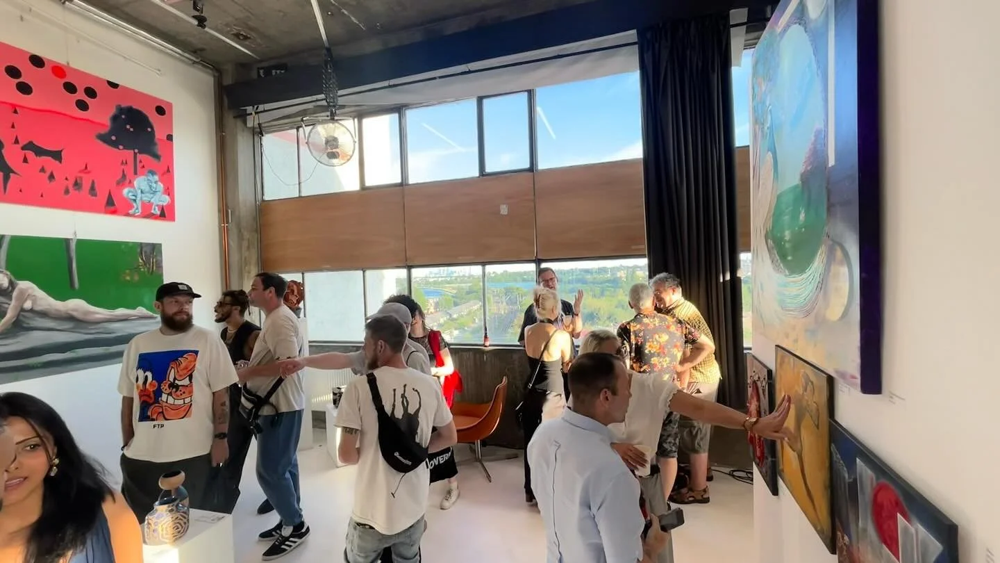 #artgallery #artexhibition #artcurator #artwork #artstudio #instaart #oilpainting #sculpture #abstractart #artforsale
#artoninstagram #contemporaryart #artcollectors #digitalart #abstractartist #artforyourhome #artlife #sbartstudios_london