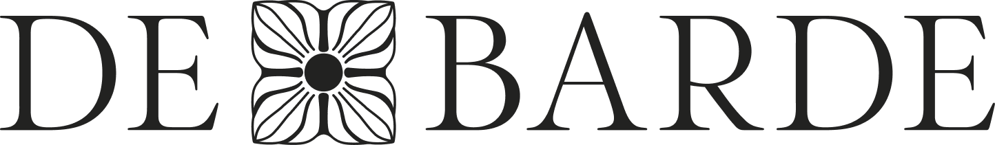 A logo with the words 'DE' and 'BARDE' separated by a floral design in the center.