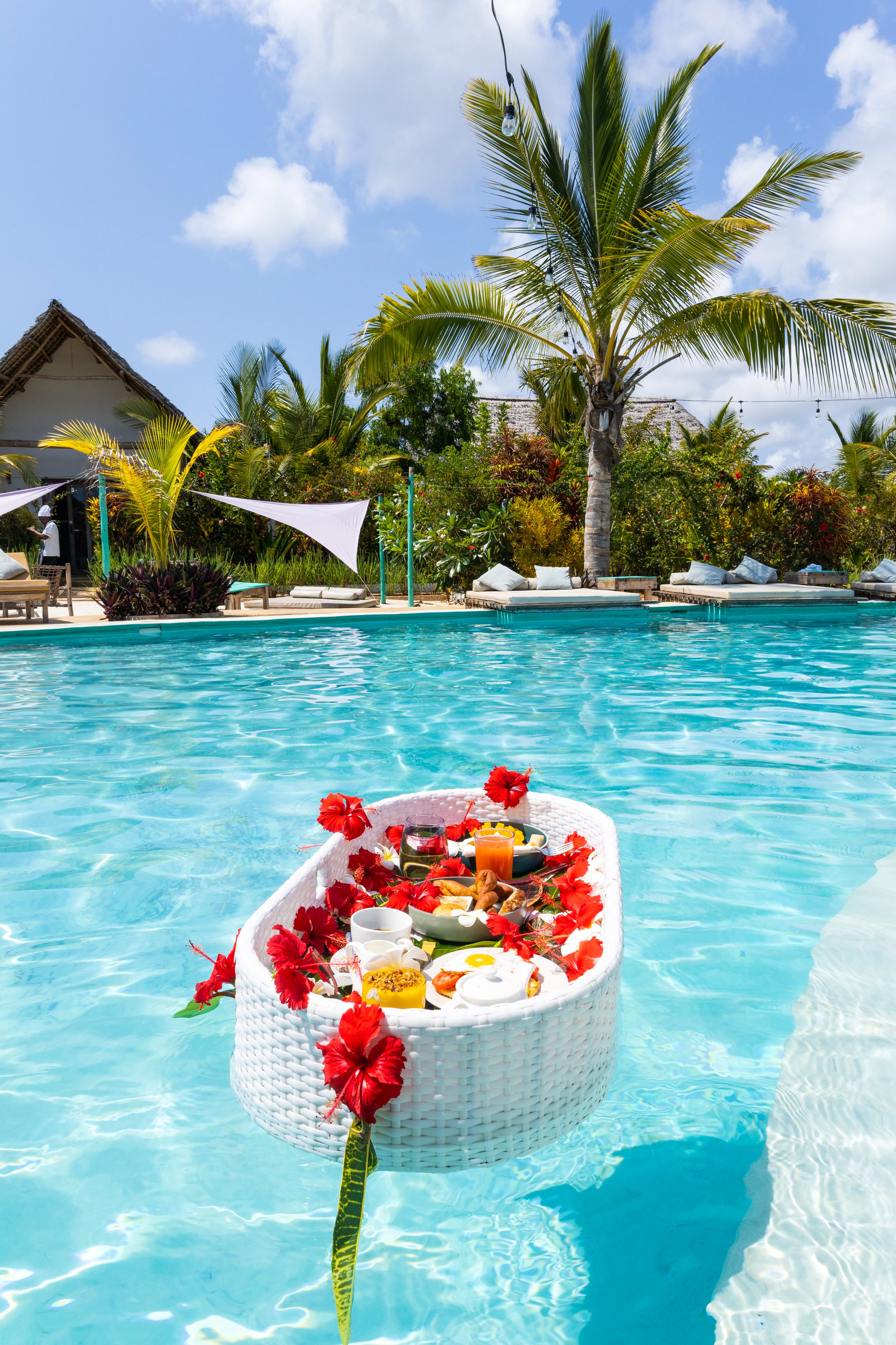 Floating Breakfast 3.JPG