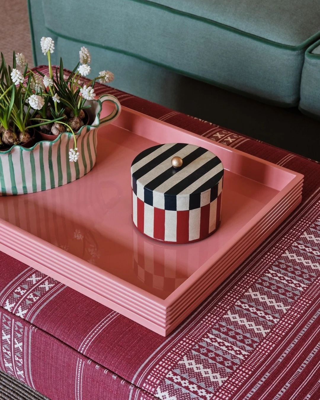Our rectangle and octagonal lacquer trays in 'Bonnie' looking lovely in the @alfristonsouthdowns - these are available to purchase direct from our website in various colourways and sizes. Great for (dare we dare it, and if you're really organised) Ch
