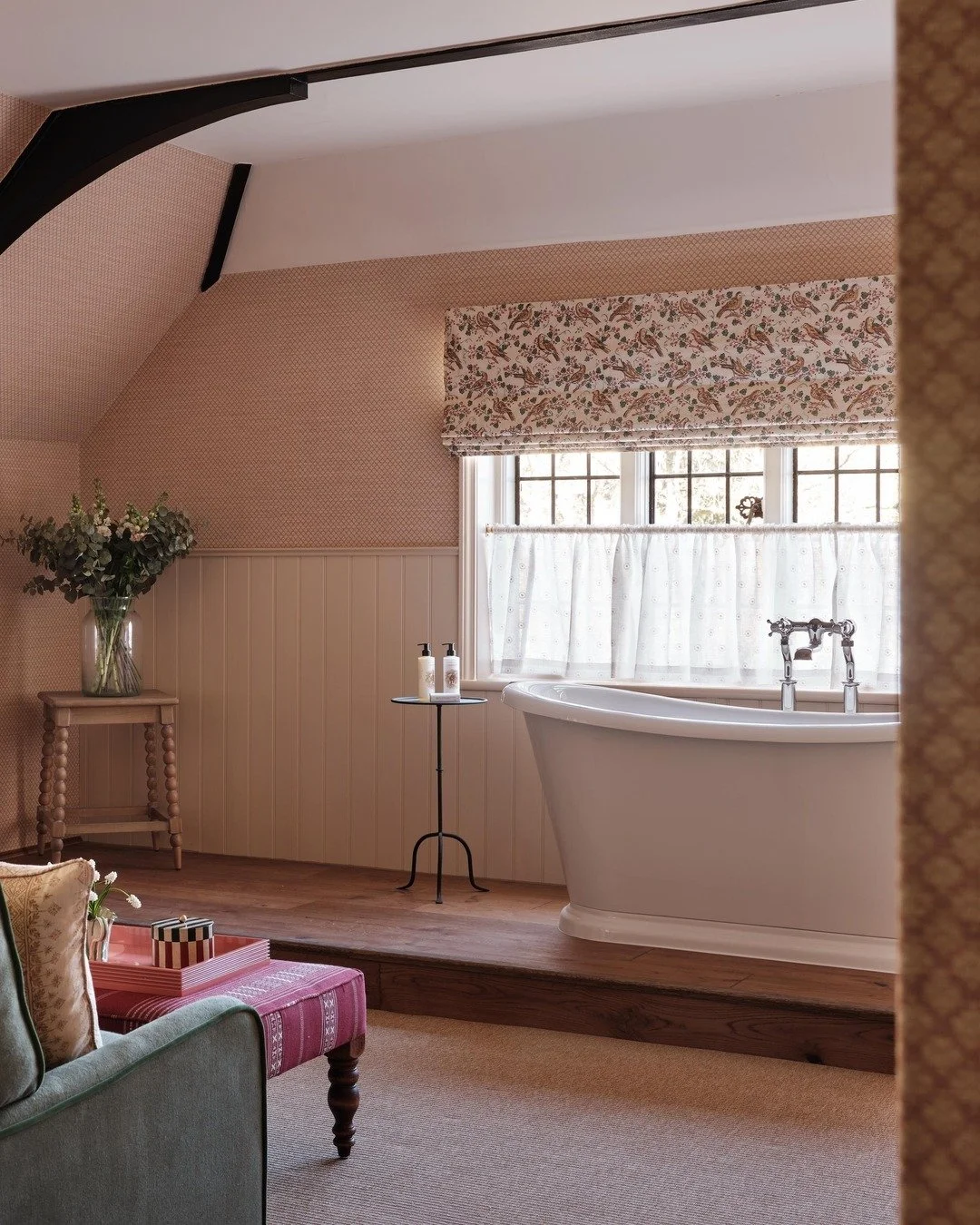 A very special bath in Suite 15 at the @alfristonsouthdowns.

We wanted a soft, calm feel for this suite in the old part of the building. This is a very spacious room which used to be made up of three smaller spaces - the bath sits proud on the raise