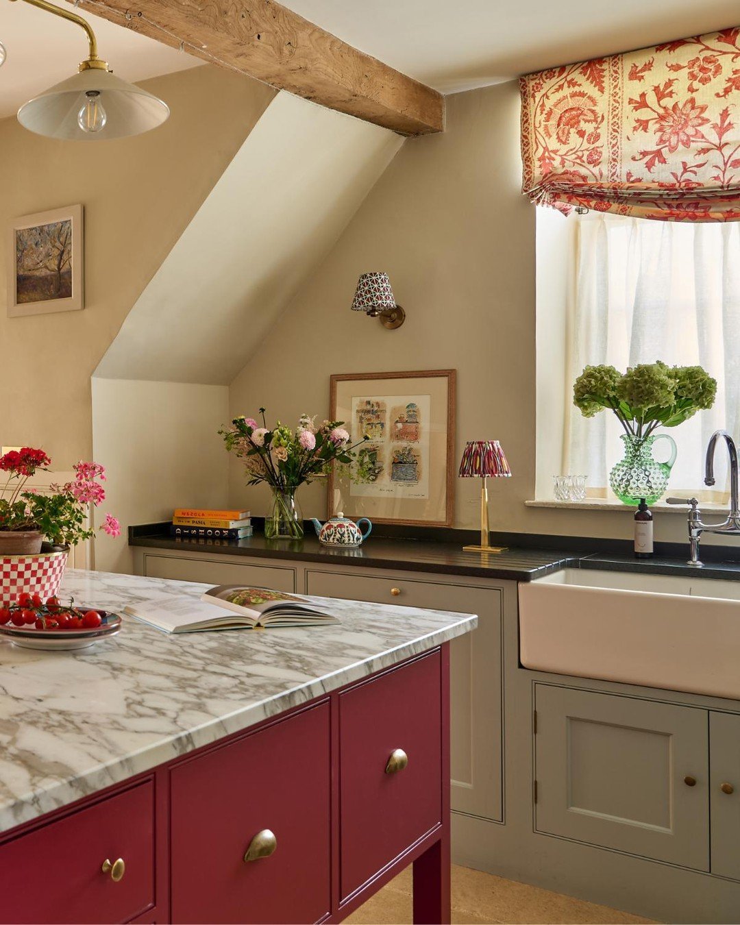 Cotswolds farmhouse kitchen and butler's pantry ❤️

Traditional, but bold and big on colour, this kitchen and butler's pantry was a joy to create. We mixed cabinet colours, worktop materials and even flooring, but still ended up with a cohesive and f