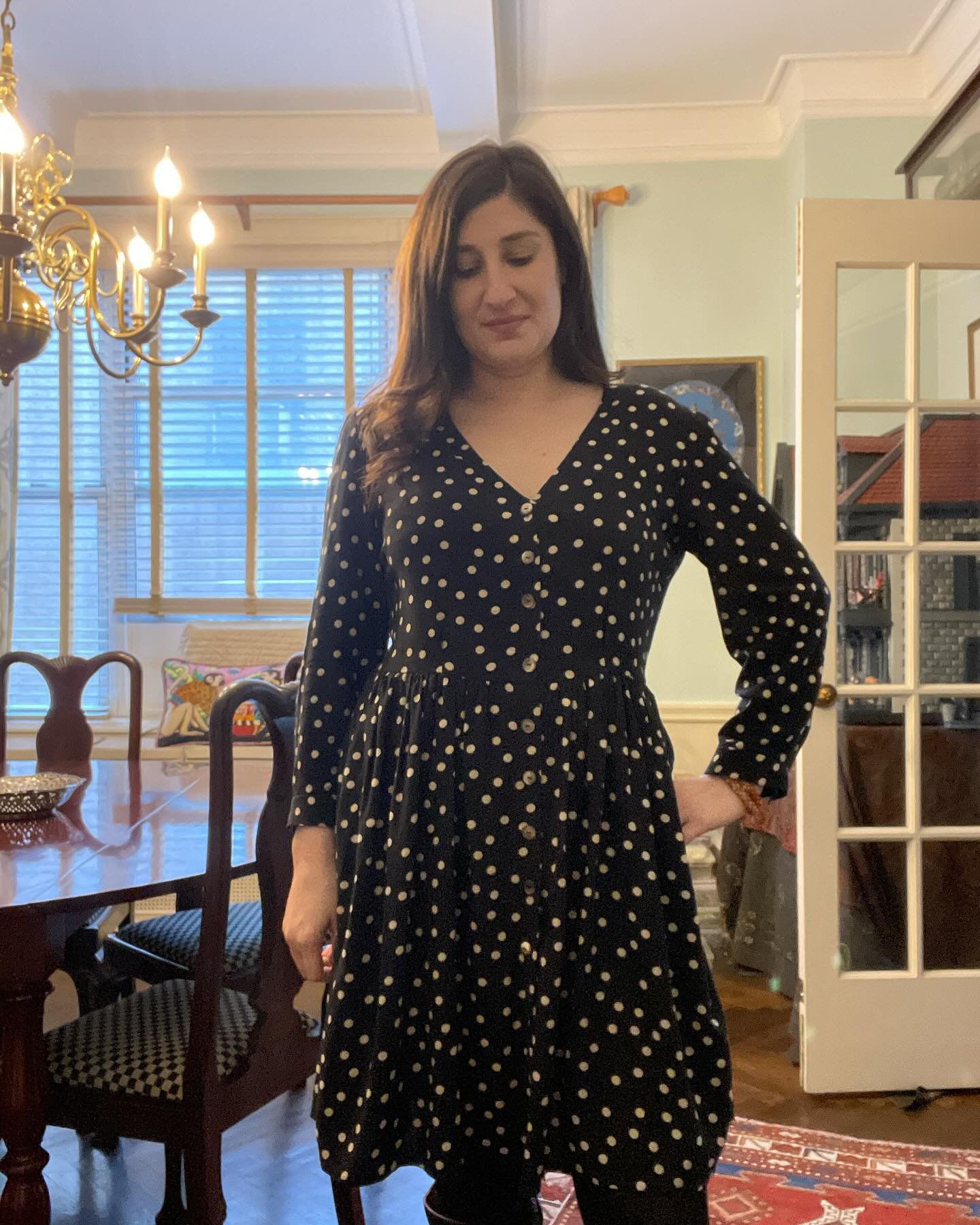 My most recent dress for the changing seasons is a flowy update of my Lucia Modern dress. This week has been warm, wet and incredibly windy, but this lightweight dress has seen me through it all. Add stout boots, a waterproof coat and my trusty rain 
