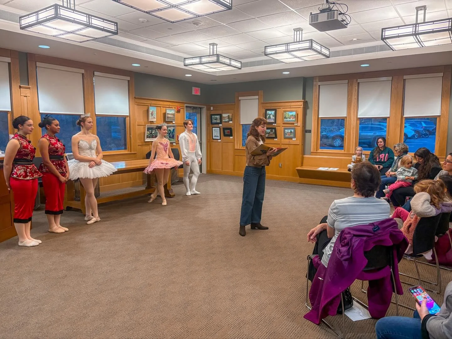 📖✨ Bringing Nutcracker magic to our community! Our cast members loved visiting @conantlibrarysterling and #boltonpubliclibrary to share the story, meet young readers, and sprinkle a little holiday wonder. Thank you to everyone who joined us! @beaman