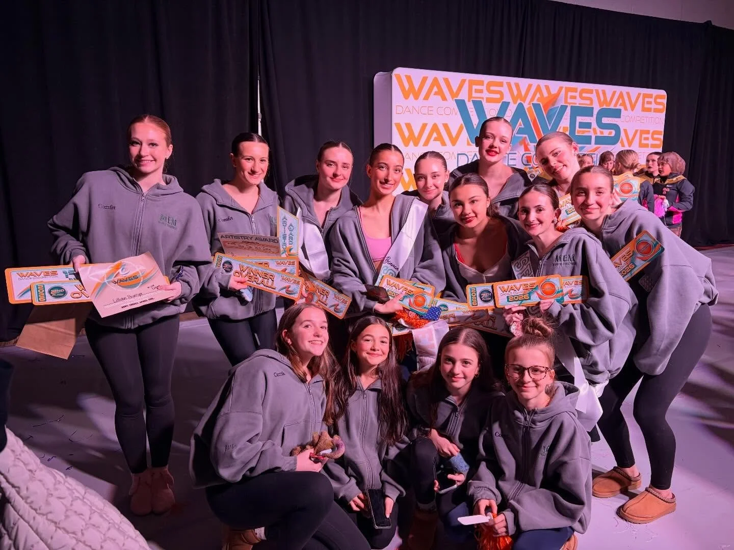 First Competition of 2026 for our MEM Dance Company!!🥳

We had the best time @wavesdancecompetition 

#dancecomp #competitivedancer #dance #team #memories