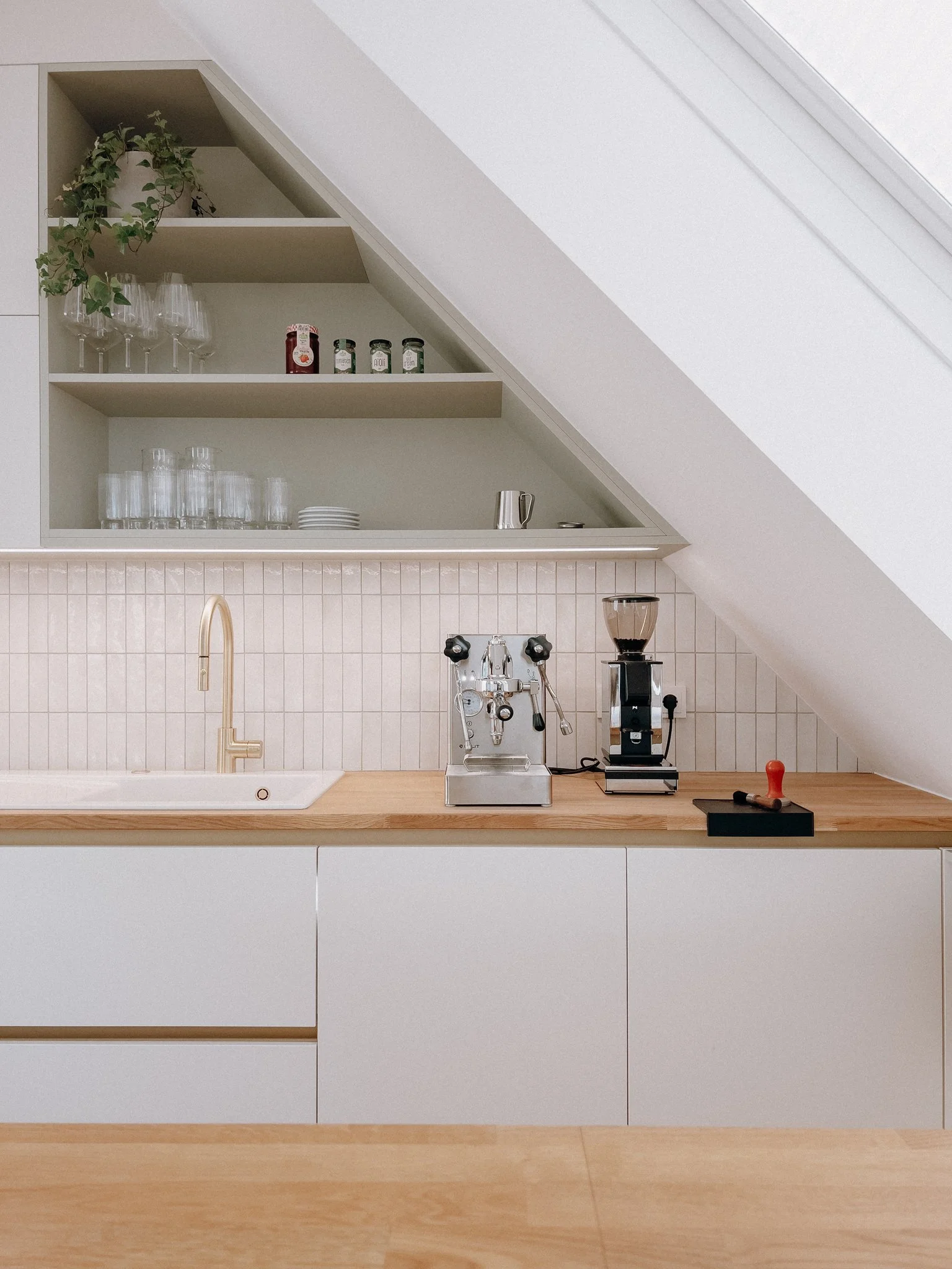 Küche-Coffee Station-Tischlerei-Pichler-Forchtenstein-8.jpg