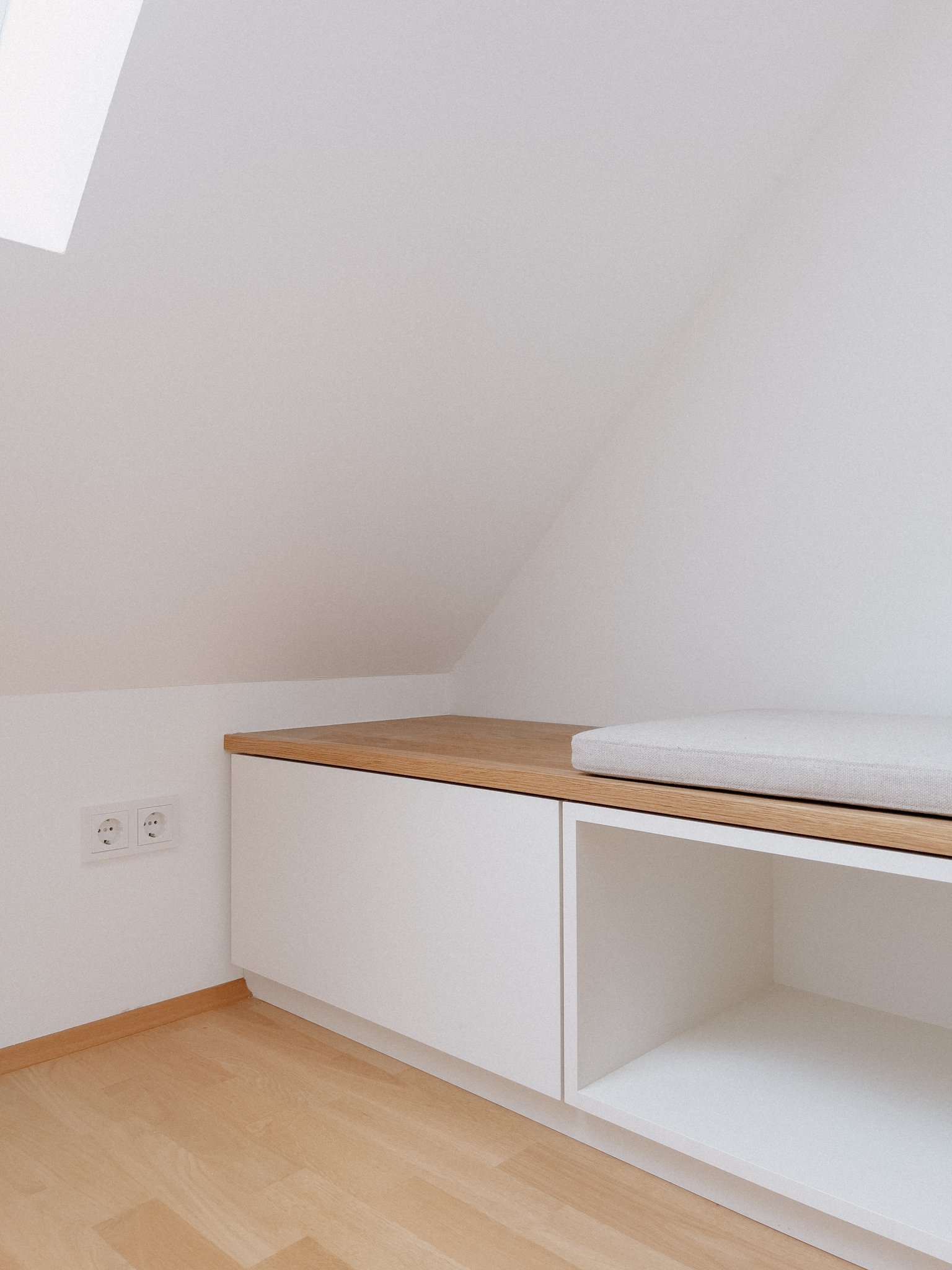 TV-Wand-Sitzbank-Wohnzimmer-Tischlerei-Pichler-Forchtenstein-4.jpg