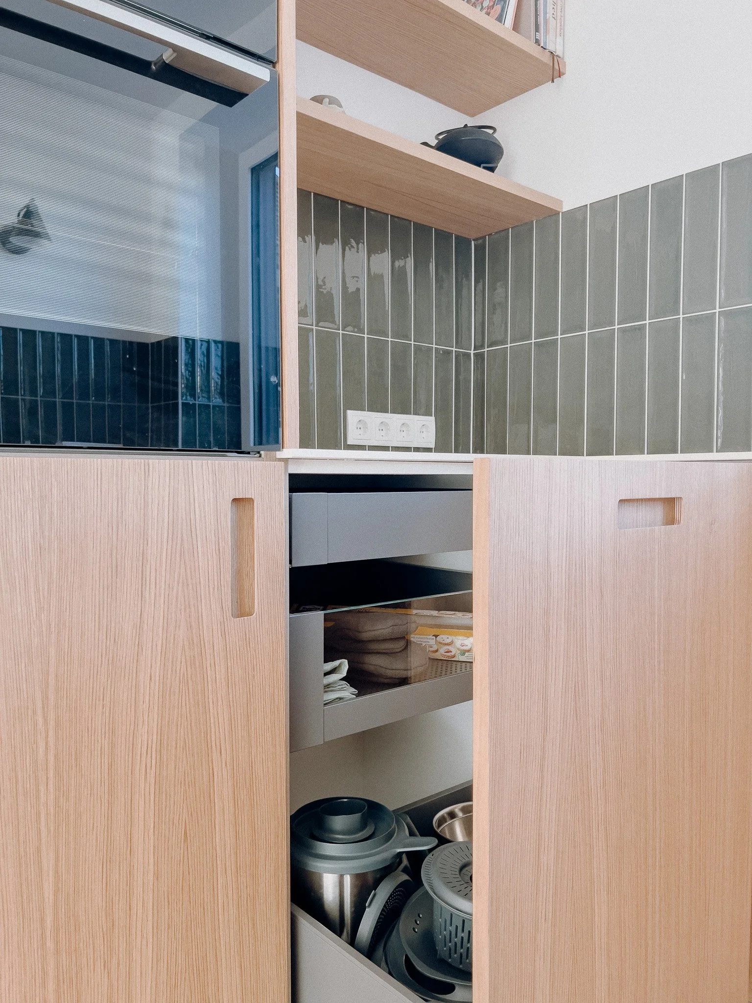 Küche-Tischlerküche-Bespoke-Kitchen-Eiche-Tischlerei-Pichler-Forchtenstein-035.jpg