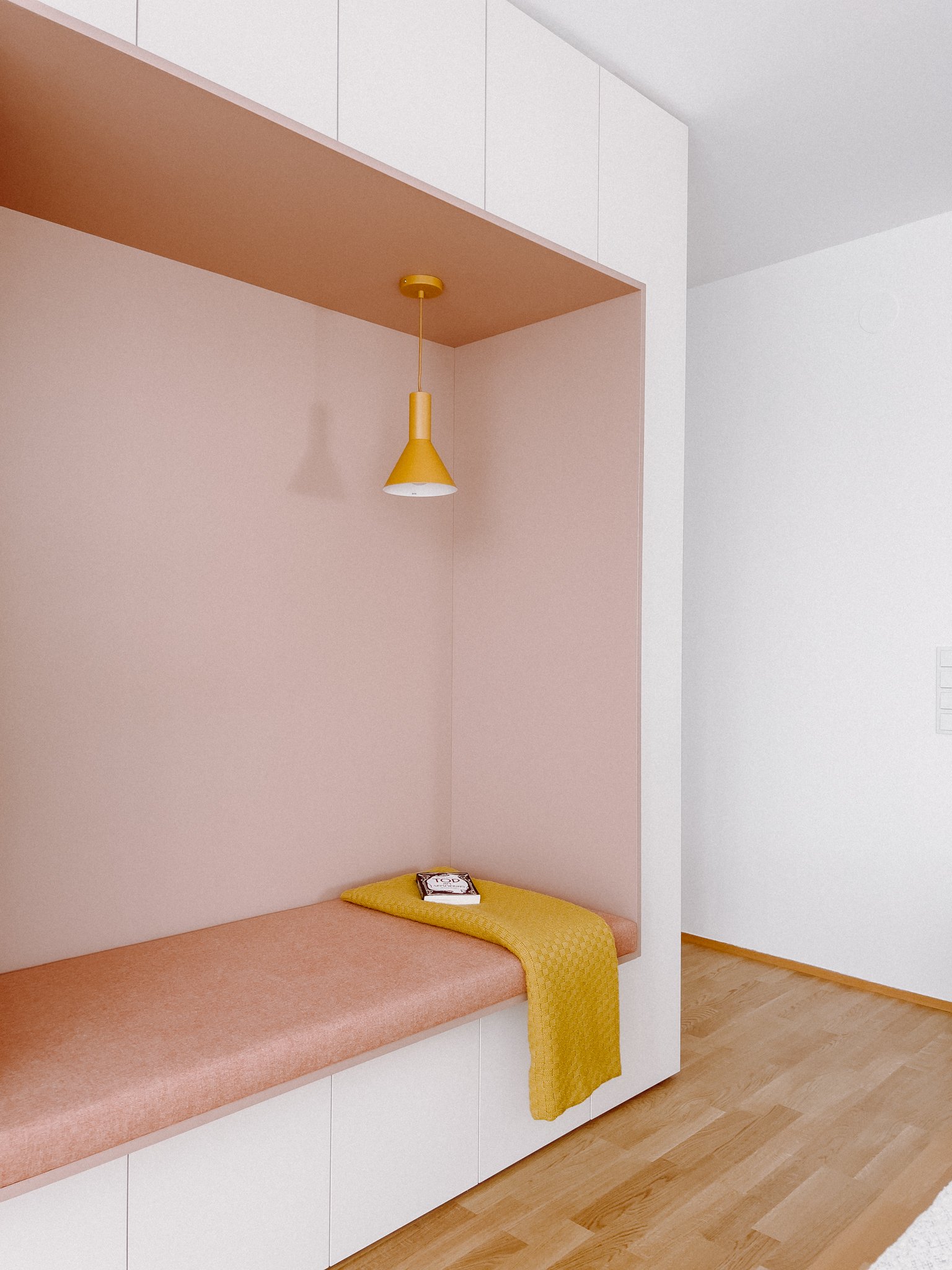 Einbauschrank-Wohnzimmer-Sitznische-Tischlerei-Pichler-Forchtenstein-11.jpg