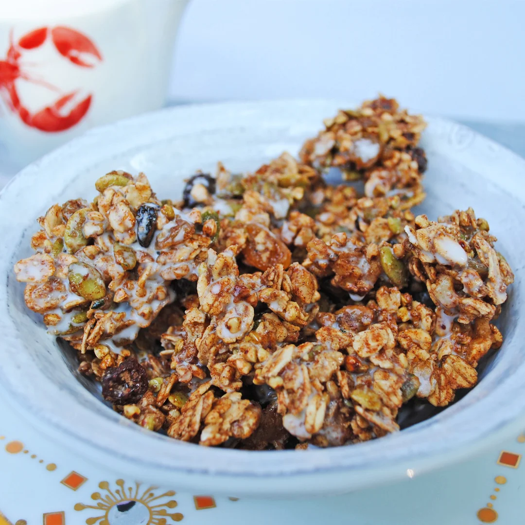 Cinnamon Roll Granola 
