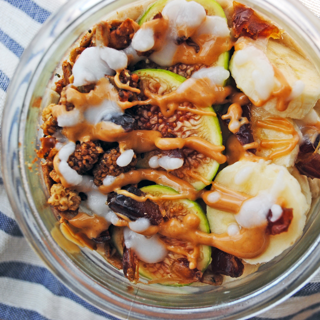 Figgy Peanut Butter Oatmeal Bowl (vegan)